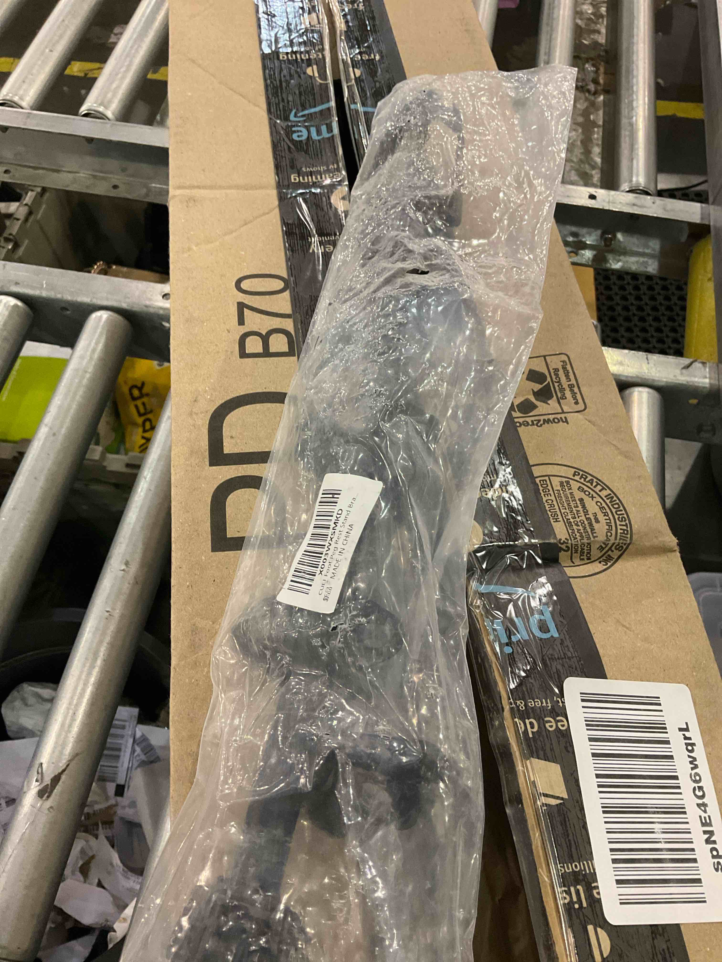 https://s3.amazonaws.com/lotting-images-prod/BargainHunt/EXS01212227_1721314979103.jpeg