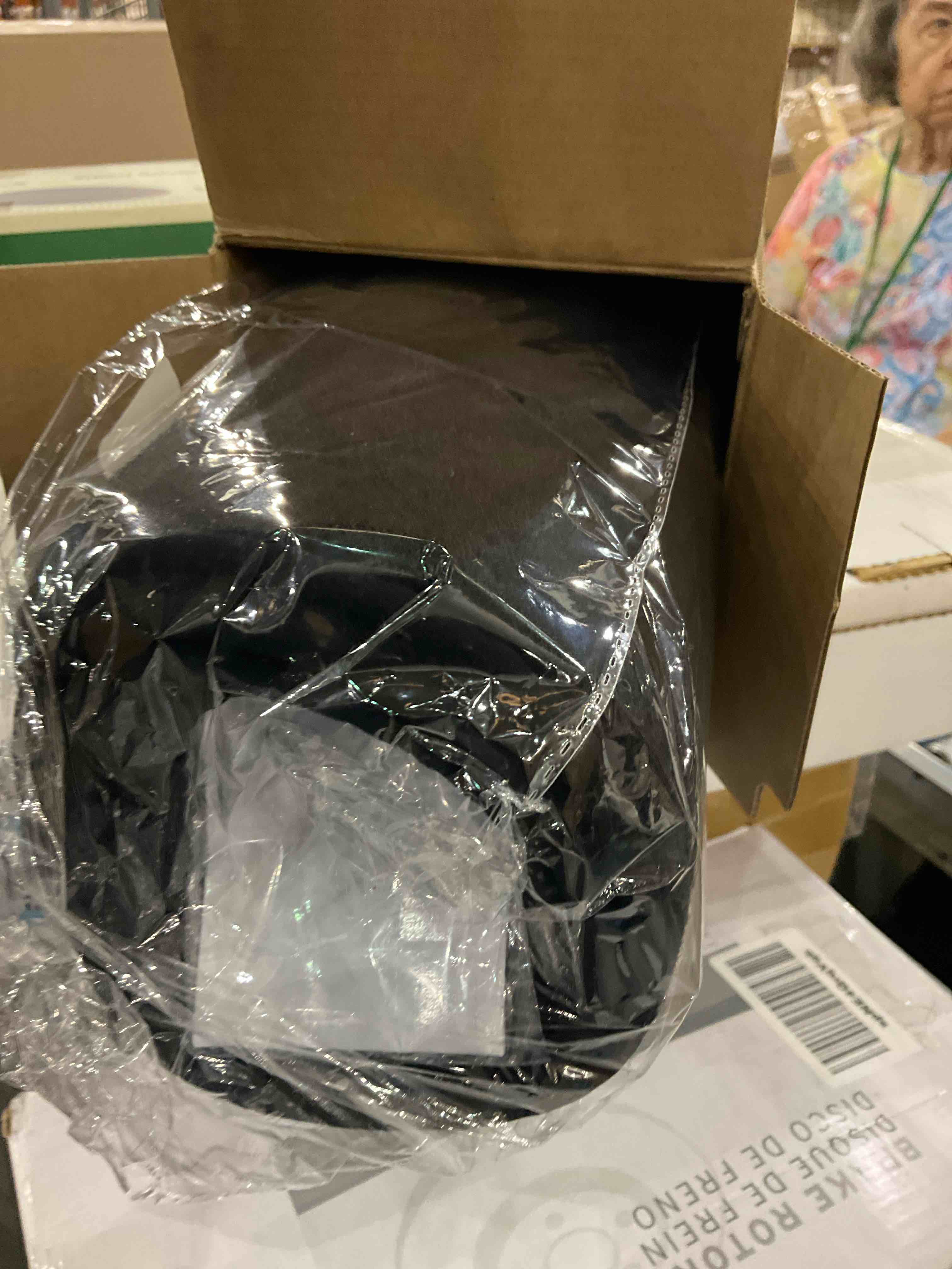 https://s3.amazonaws.com/lotting-images-prod/BargainHunt/EXS01212324_1721649031991.jpeg