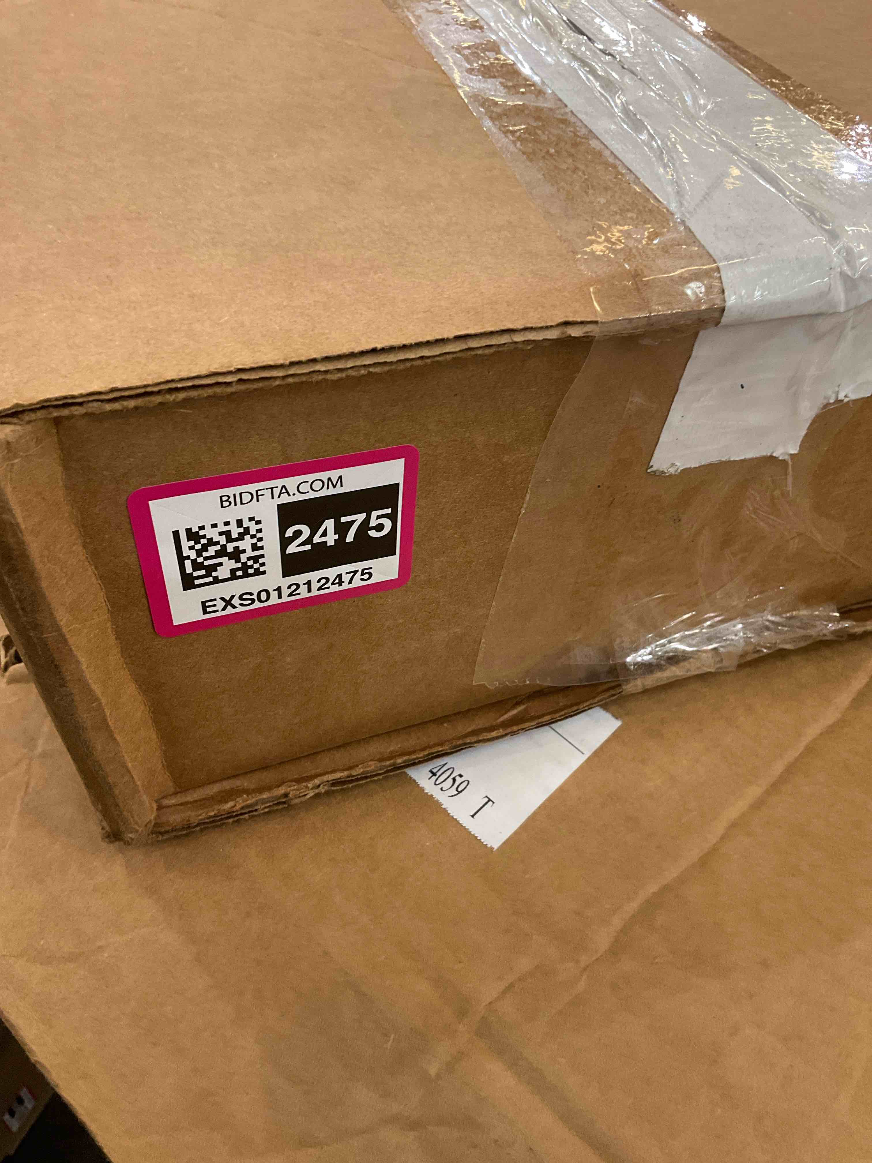 https://s3.amazonaws.com/lotting-images-prod/BargainHunt/EXS01212475_1721674067375.jpeg