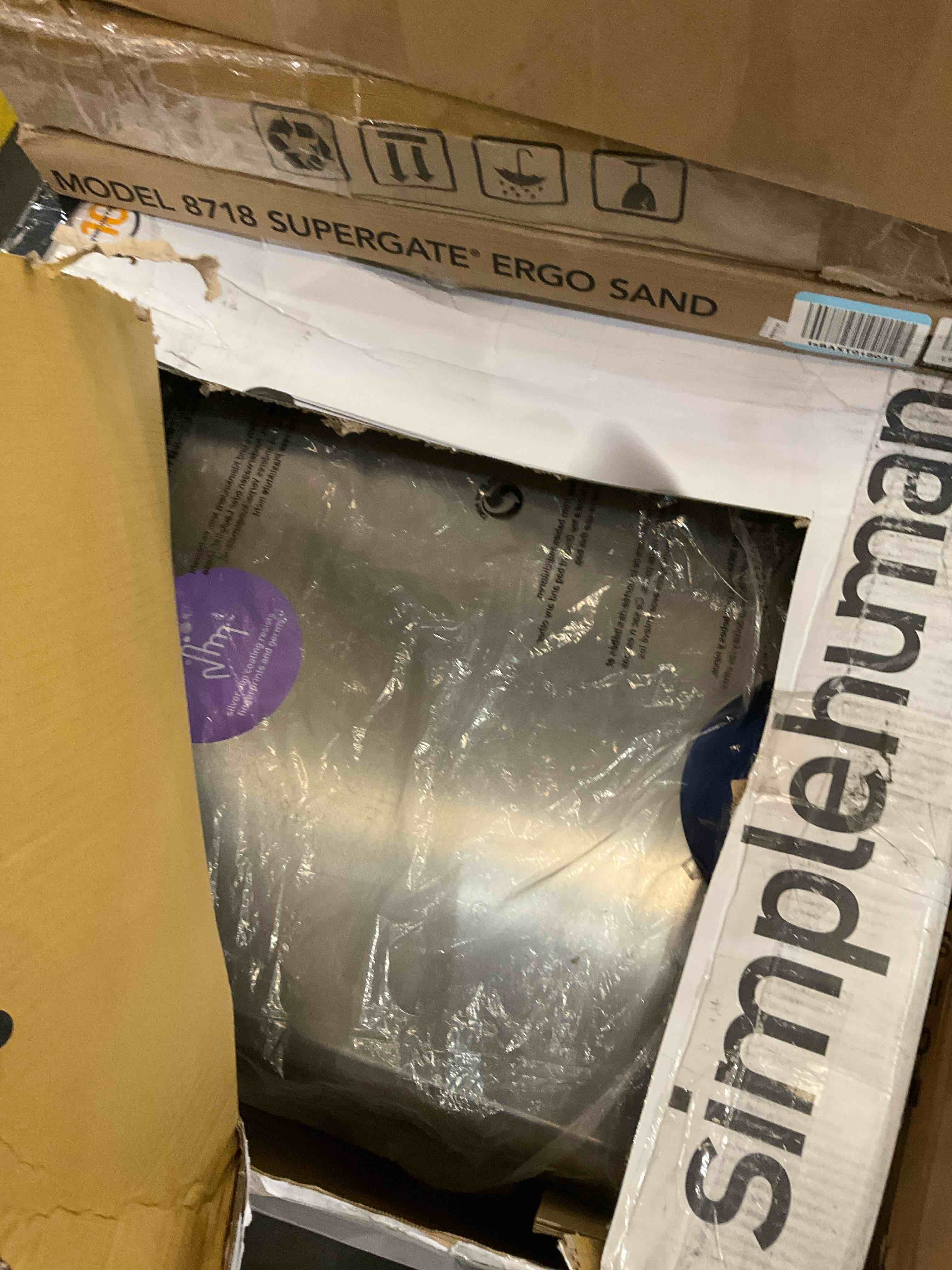 https://s3.amazonaws.com/lotting-images-prod/BargainHunt/EXS01212480_1721674664205.jpeg
