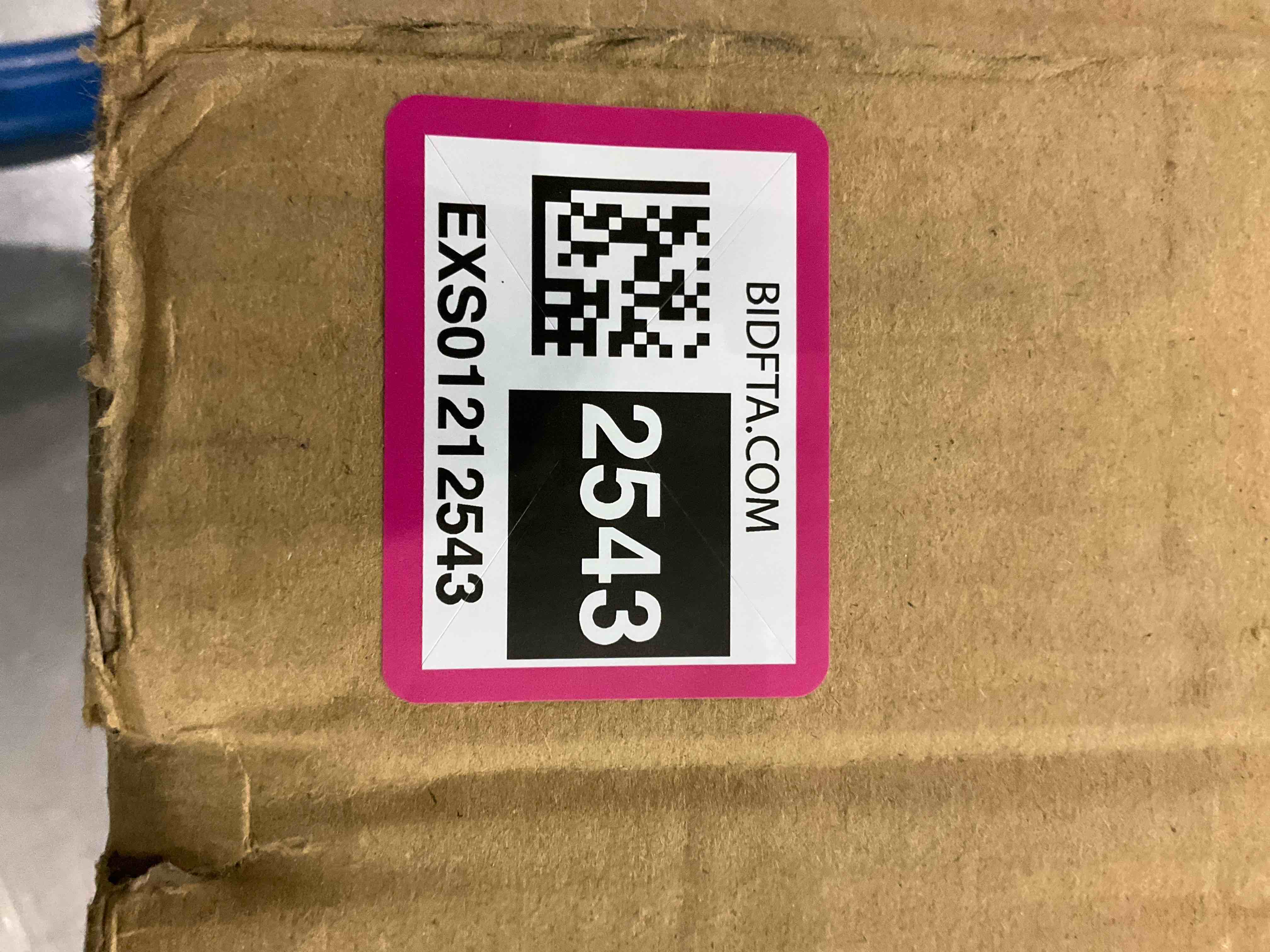 https://s3.amazonaws.com/lotting-images-prod/BargainHunt/EXS01212543_1710935313703.jpeg