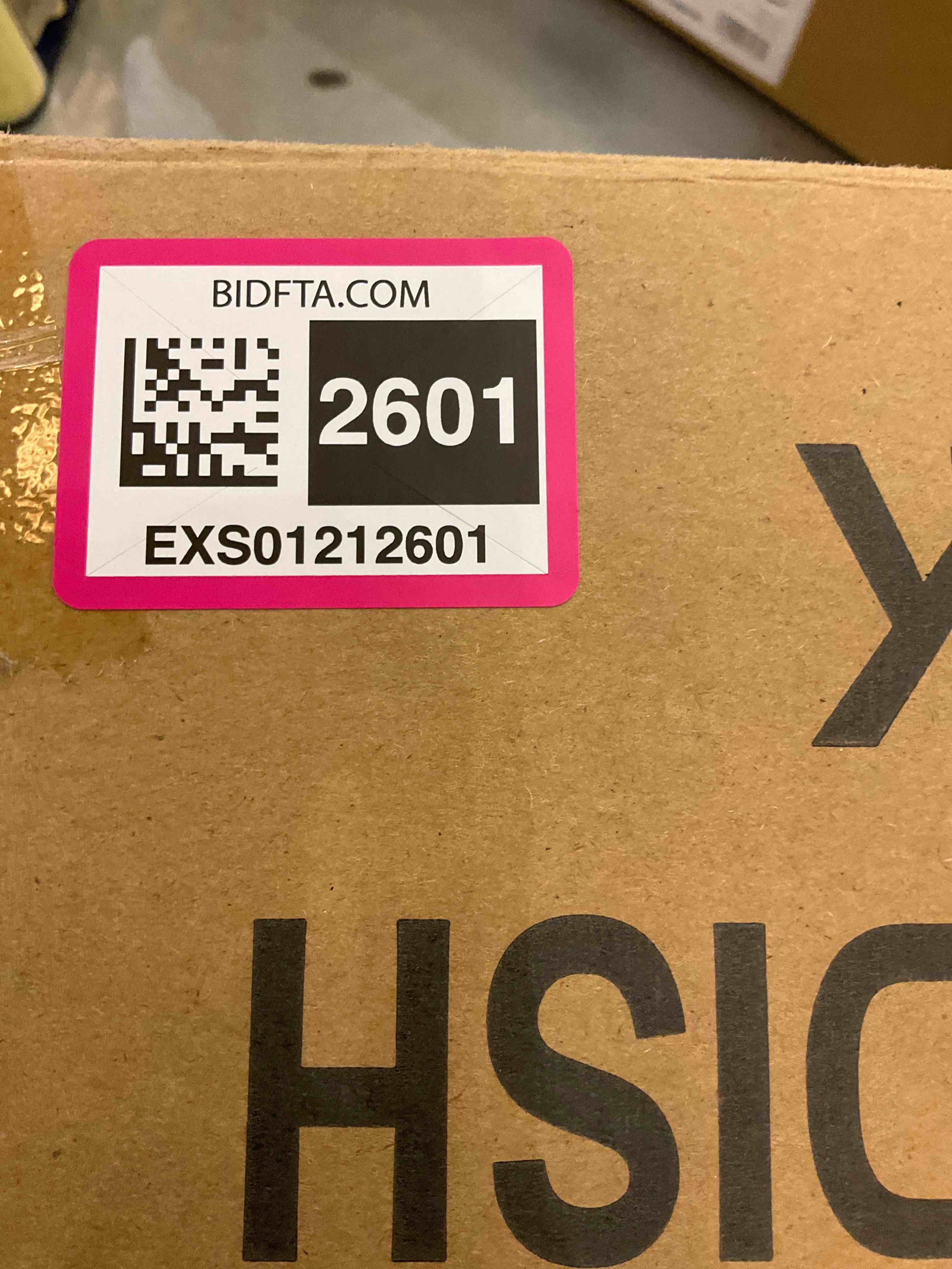 https://s3.amazonaws.com/lotting-images-prod/BargainHunt/EXS01212601_1710948291519.jpeg