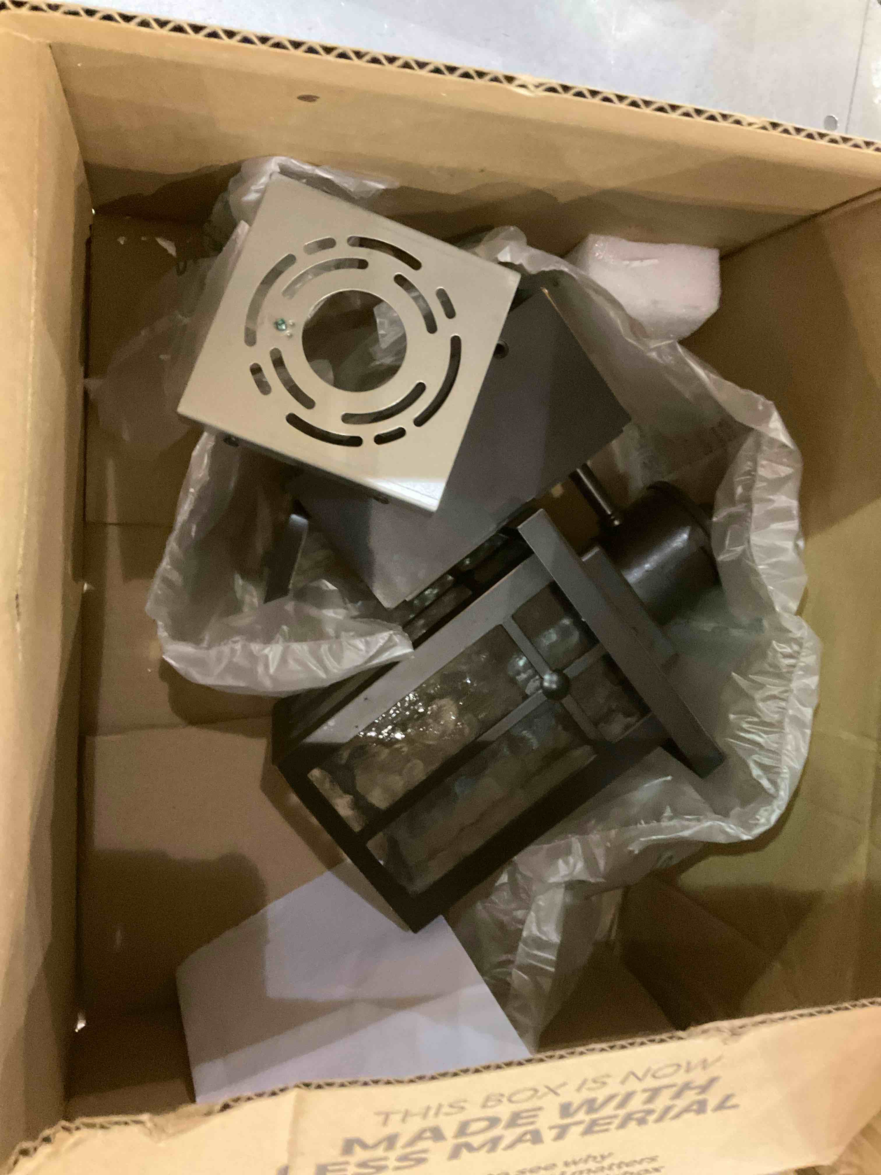 https://s3.amazonaws.com/lotting-images-prod/BargainHunt/EXS01212728_1711108547184.jpeg