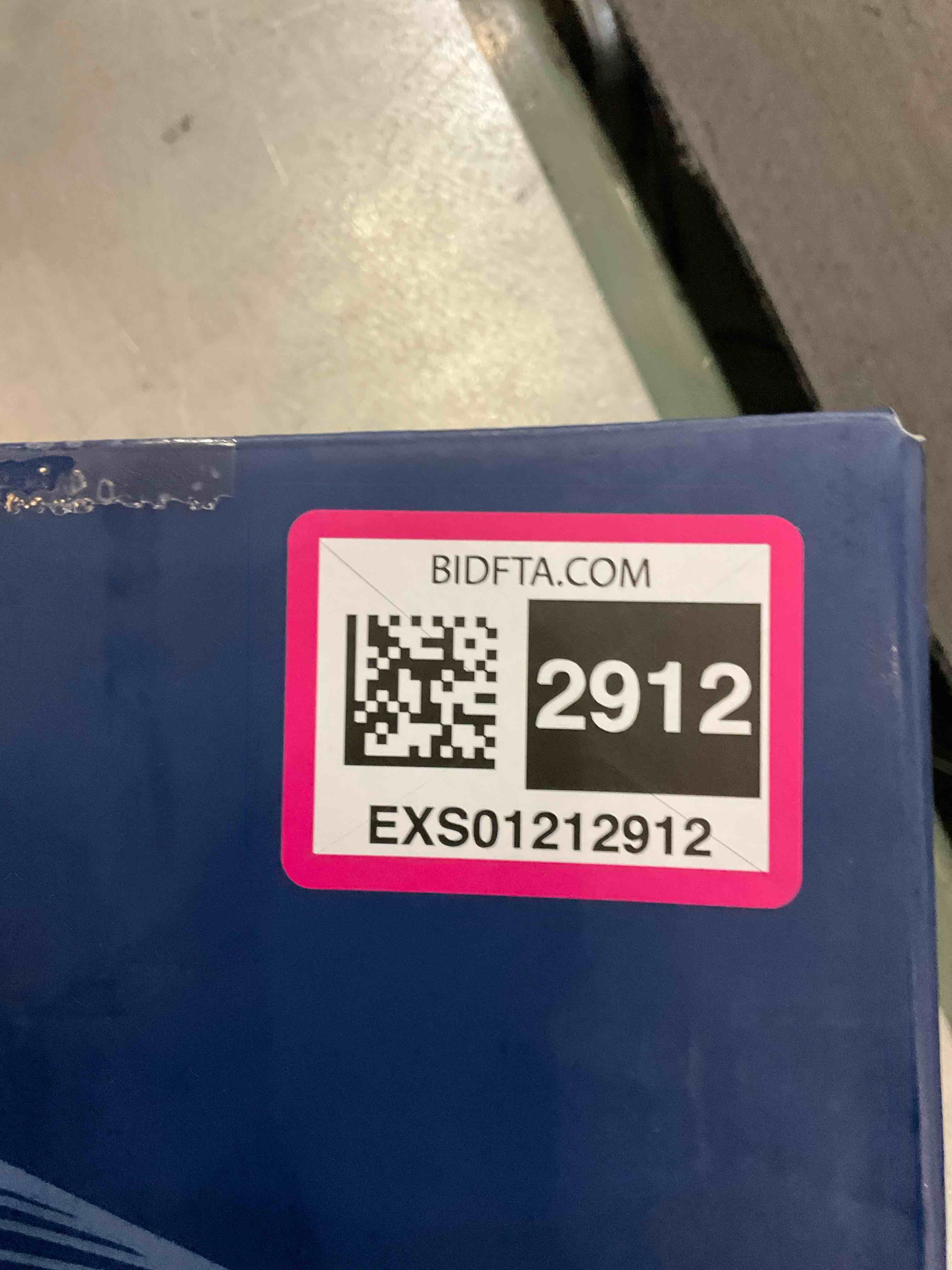 https://s3.amazonaws.com/lotting-images-prod/BargainHunt/EXS01212912_1711386553309.jpeg
