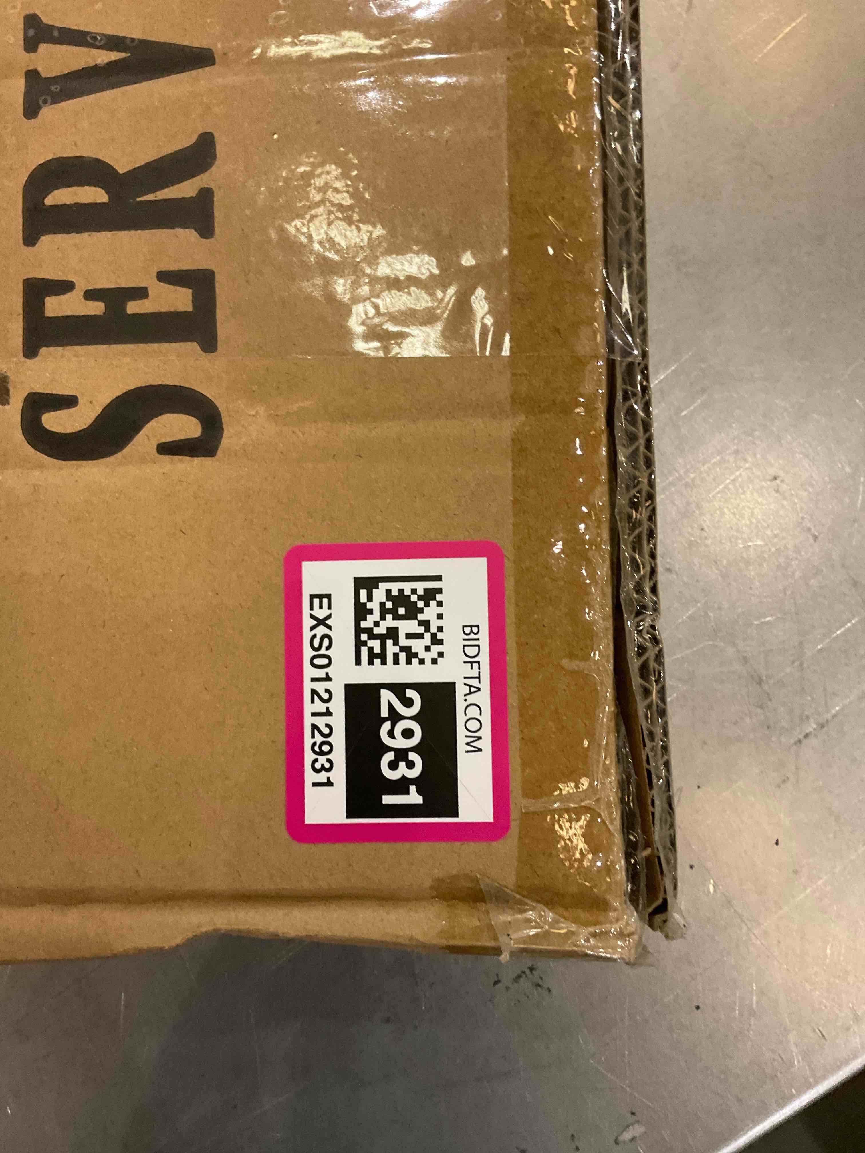 https://s3.amazonaws.com/lotting-images-prod/BargainHunt/EXS01212931_1711391073374.jpeg