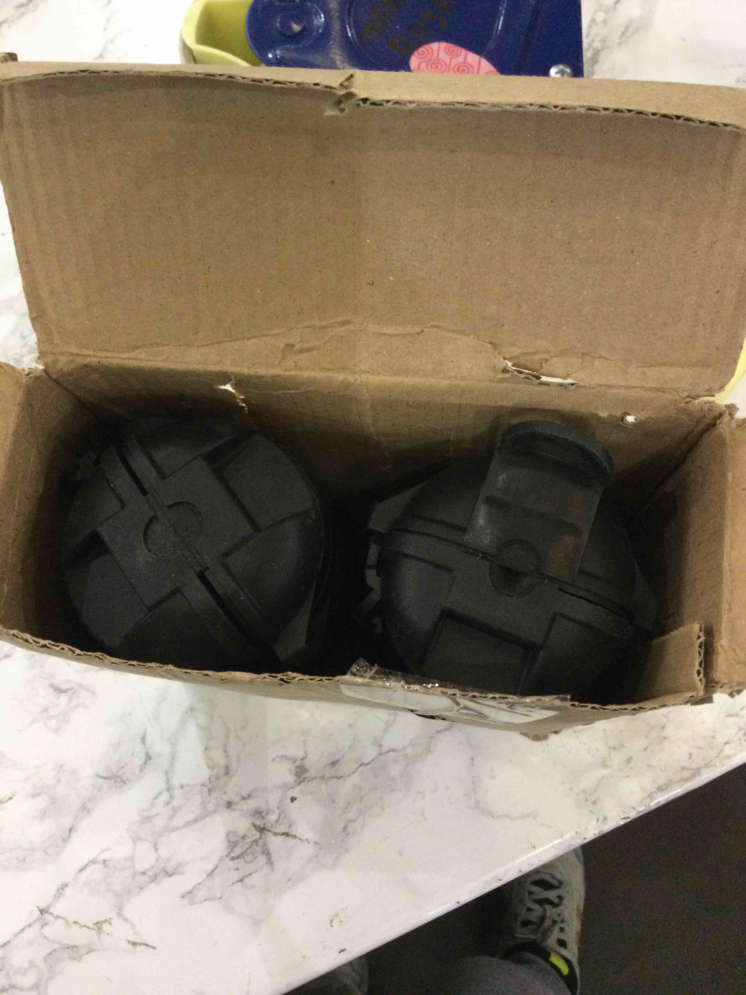 https://s3.amazonaws.com/lotting-images-prod/BargainHunt/EXS01213001_1711391449727.jpeg