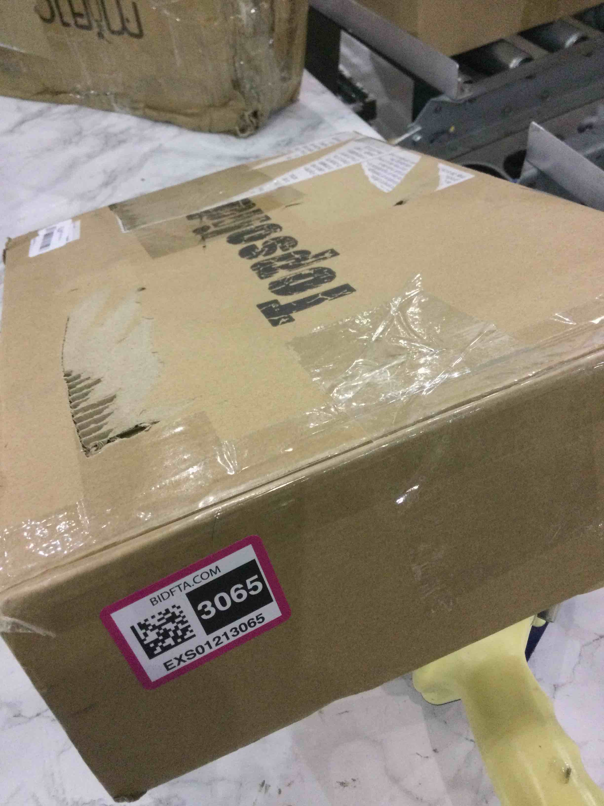 https://s3.amazonaws.com/lotting-images-prod/BargainHunt/EXS01213065_1711454901644.jpeg