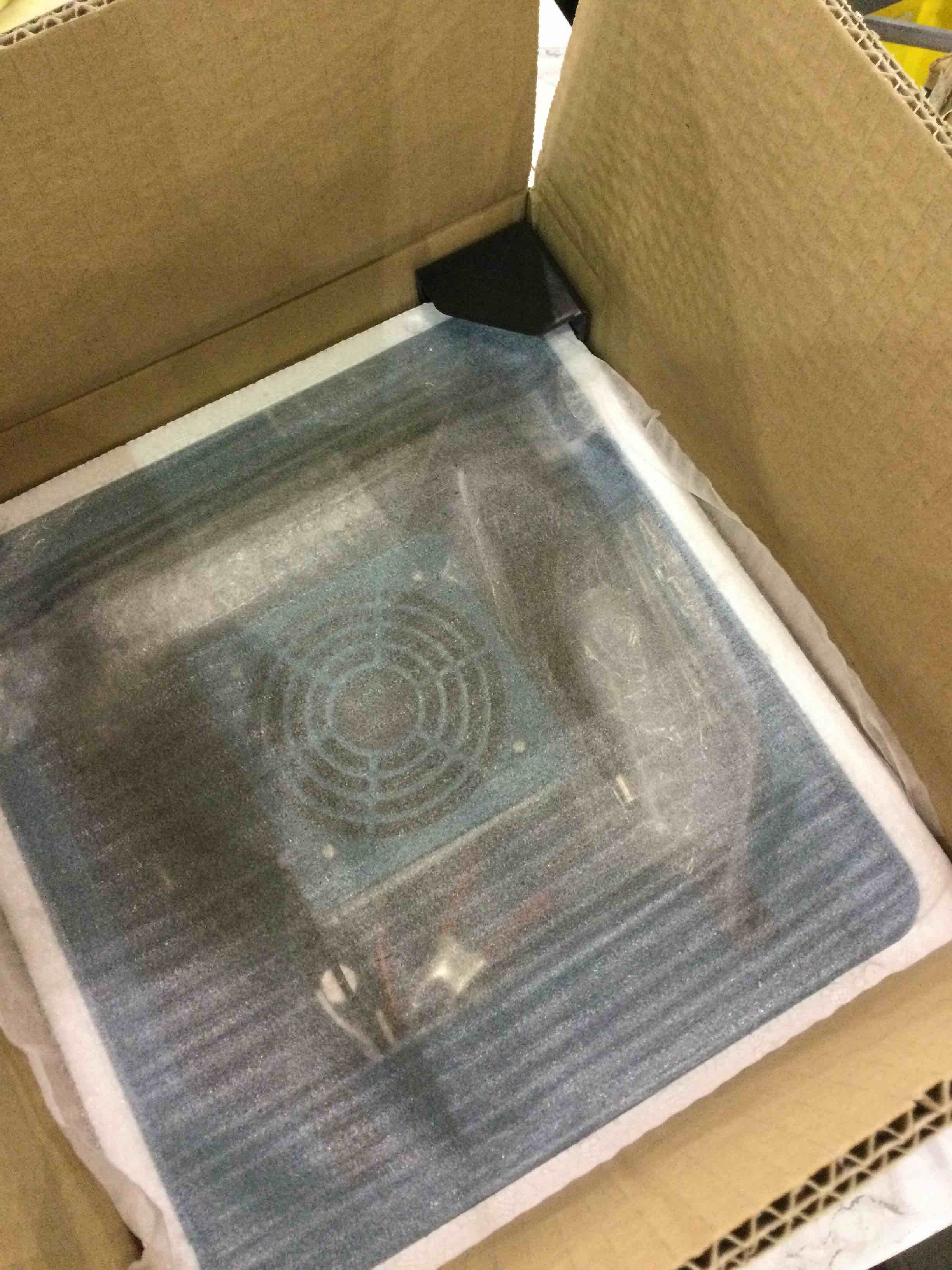 https://s3.amazonaws.com/lotting-images-prod/BargainHunt/EXS01213103_1711461312498.jpeg