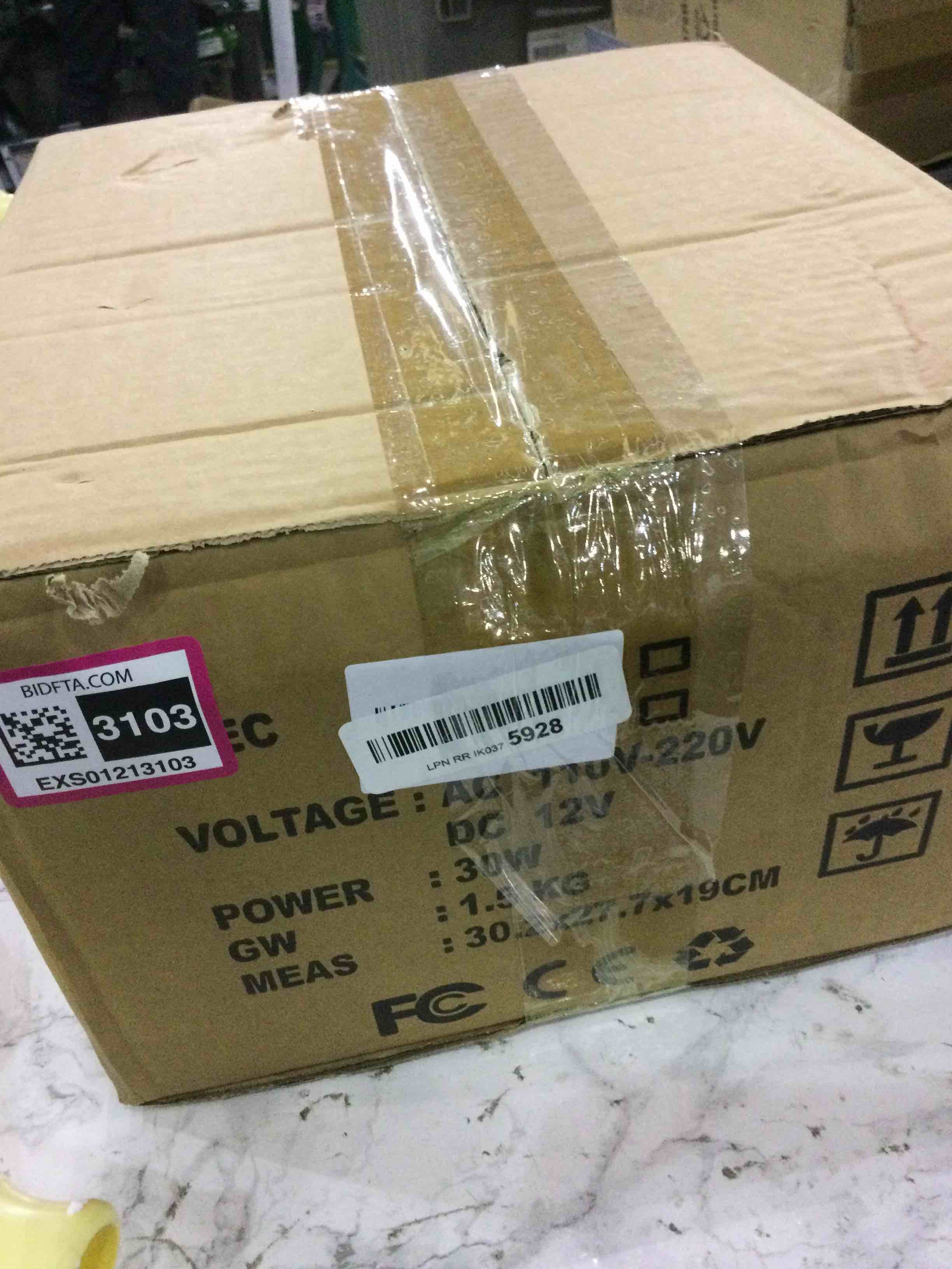 https://s3.amazonaws.com/lotting-images-prod/BargainHunt/EXS01213103_1711461336778.jpeg