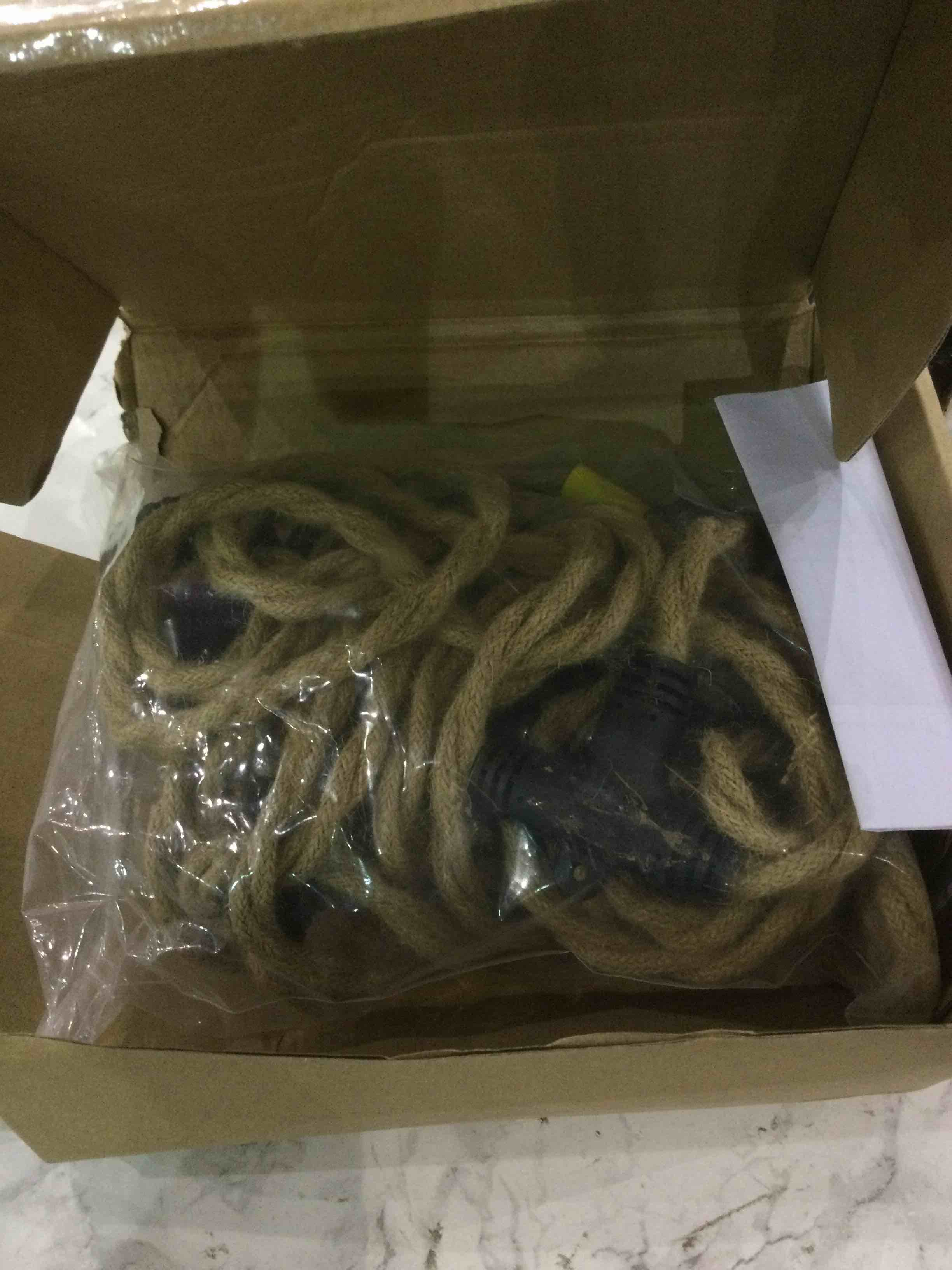 https://s3.amazonaws.com/lotting-images-prod/BargainHunt/EXS01213115_1711462465645.jpeg