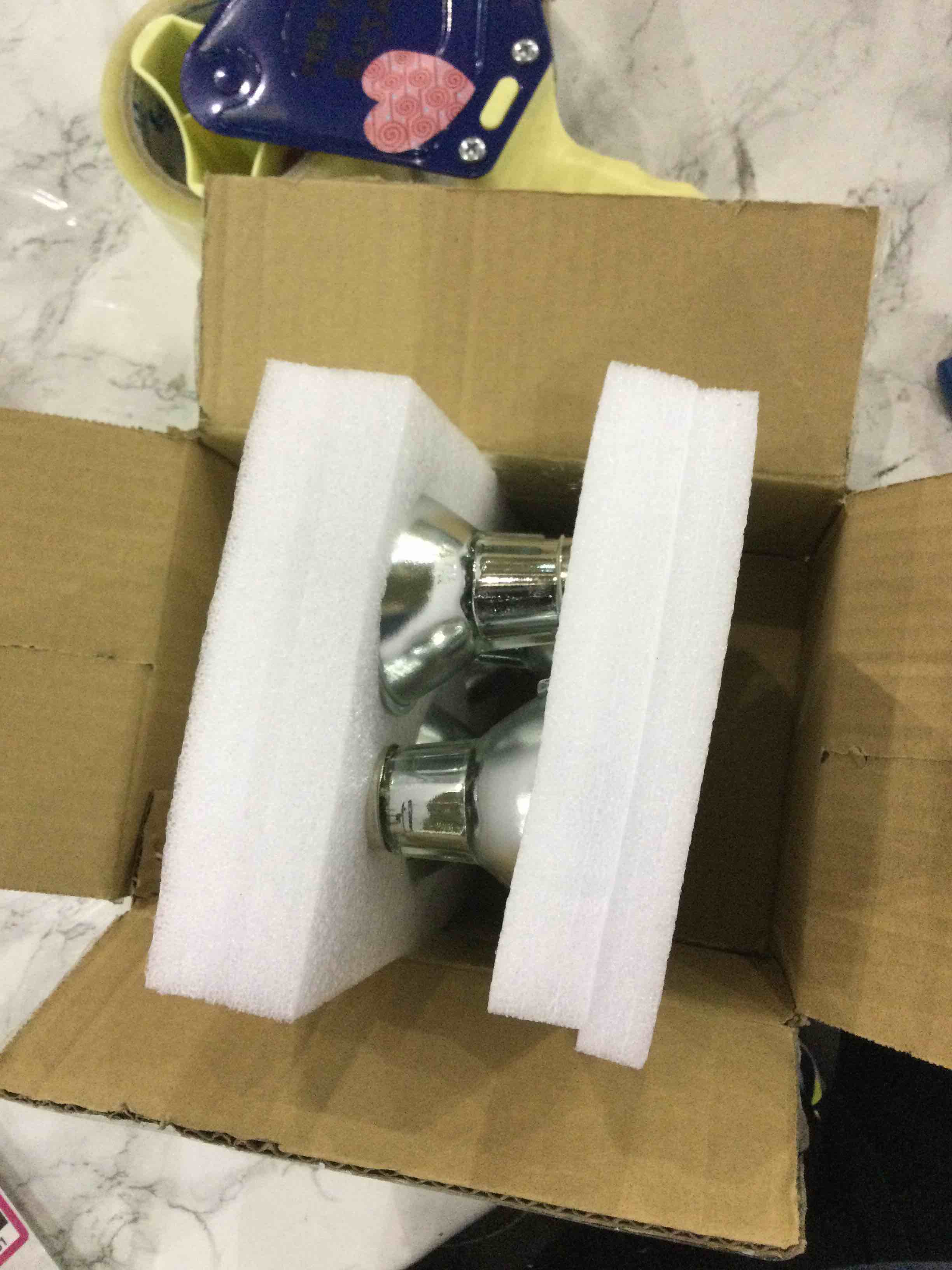 https://s3.amazonaws.com/lotting-images-prod/BargainHunt/EXS01213281_1711541758104.jpeg