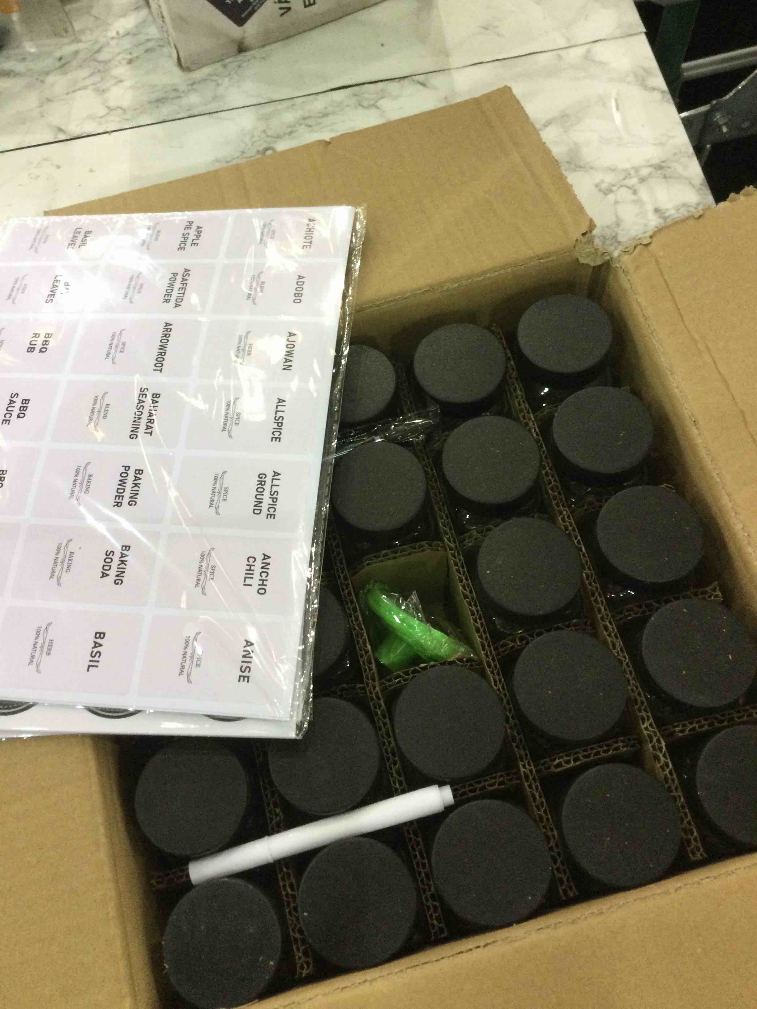 https://s3.amazonaws.com/lotting-images-prod/BargainHunt/EXS01213302_1711543966038.jpeg