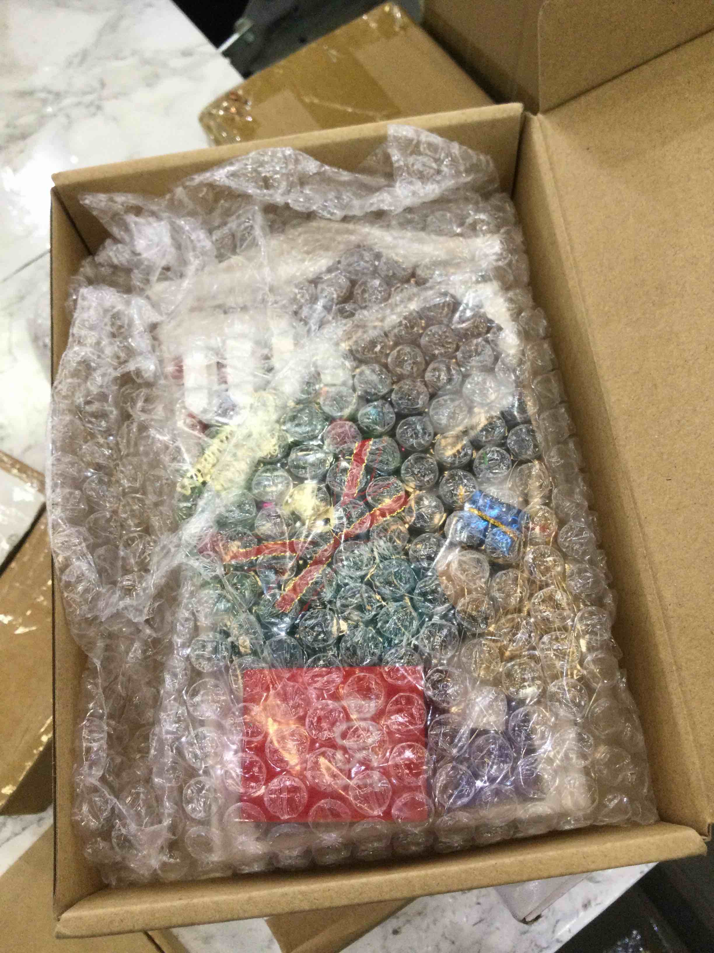 https://s3.amazonaws.com/lotting-images-prod/BargainHunt/EXS01213375_1711565122146.jpeg