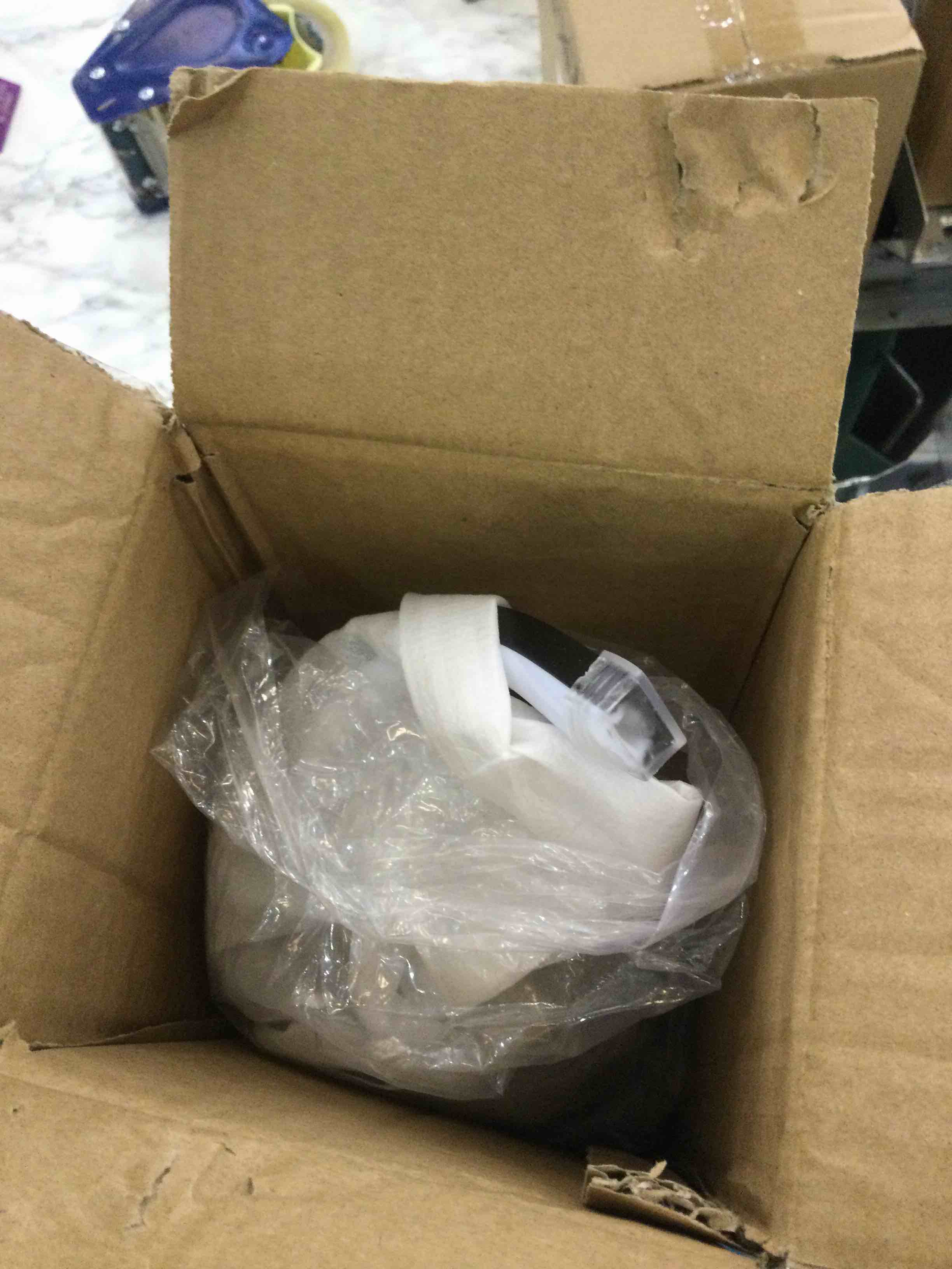 https://s3.amazonaws.com/lotting-images-prod/BargainHunt/EXS01213379_1711565448523.jpeg