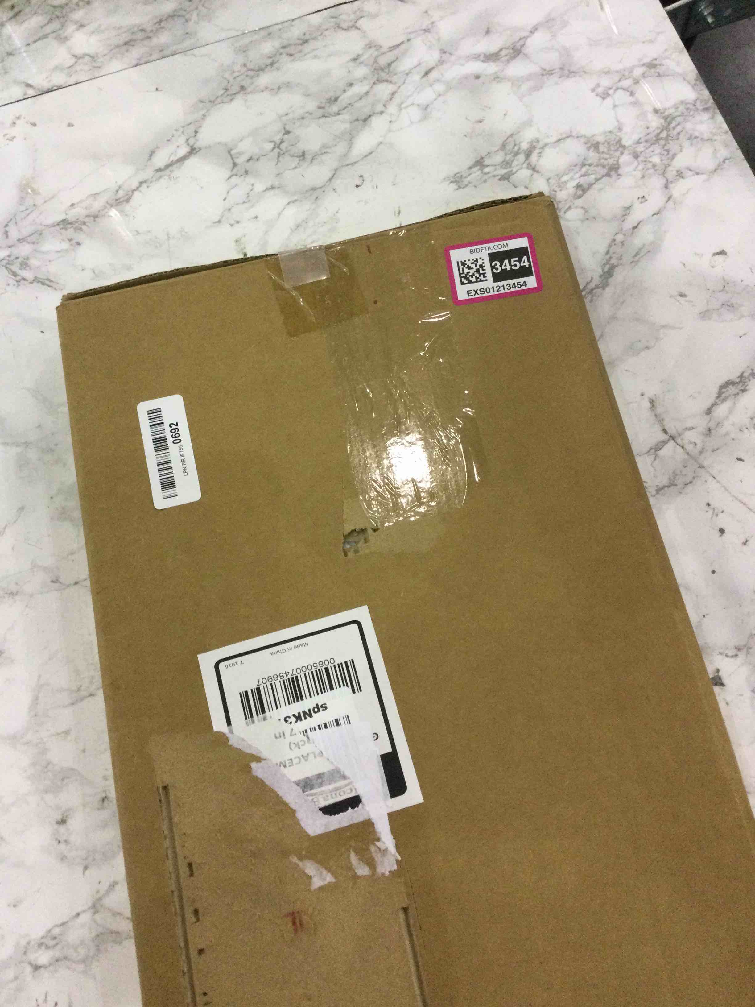 https://s3.amazonaws.com/lotting-images-prod/BargainHunt/EXS01213454_1711628388662.jpeg