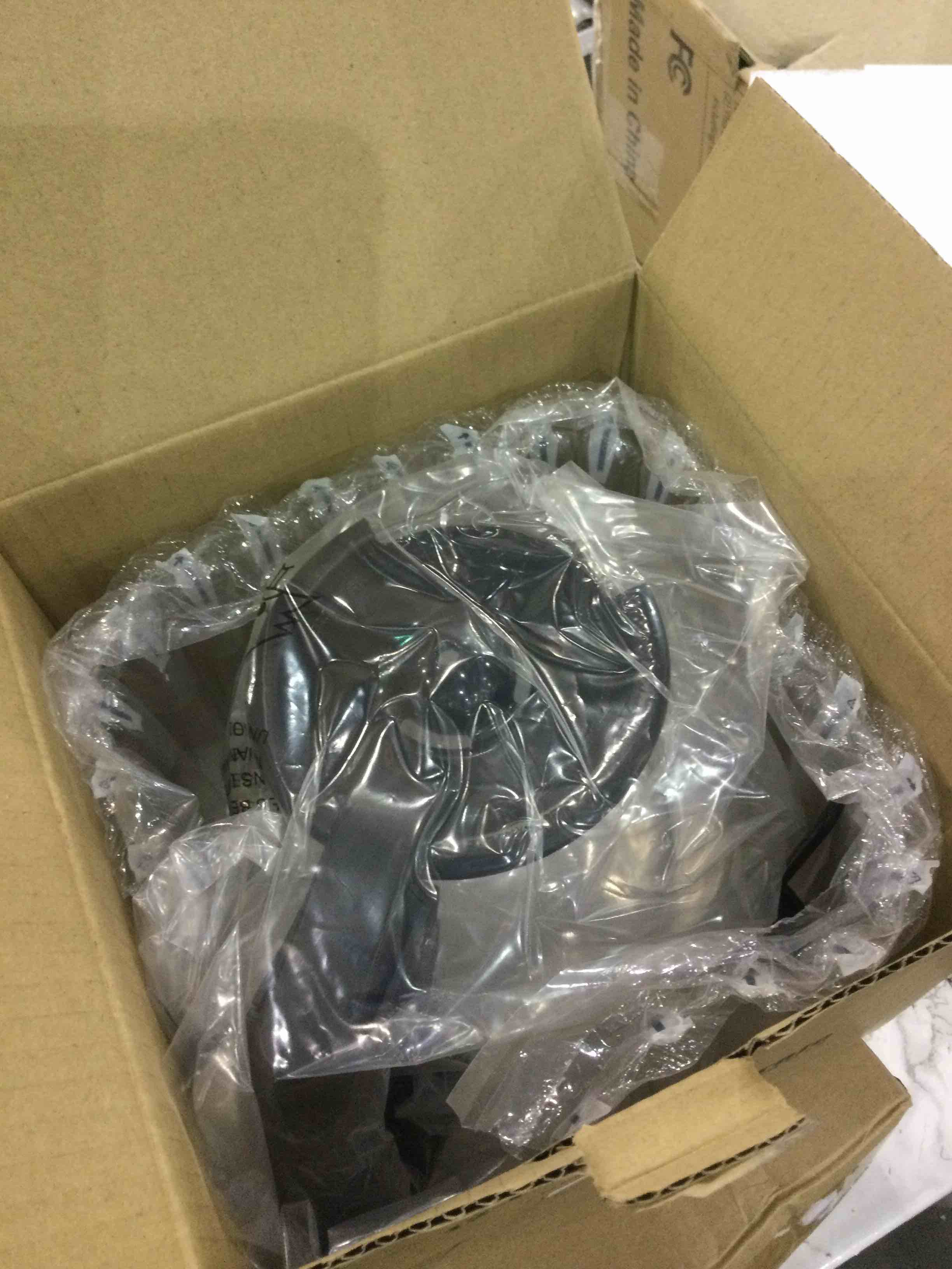 https://s3.amazonaws.com/lotting-images-prod/BargainHunt/EXS01213458_1711628656412.jpeg