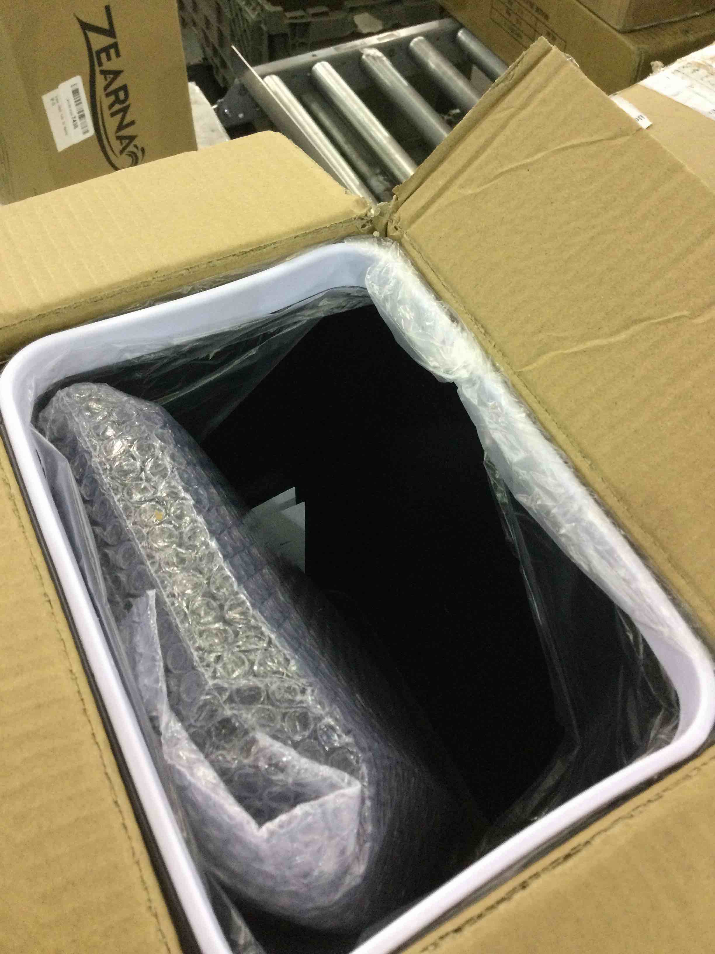 https://s3.amazonaws.com/lotting-images-prod/BargainHunt/EXS01213463_1711629095330.jpeg
