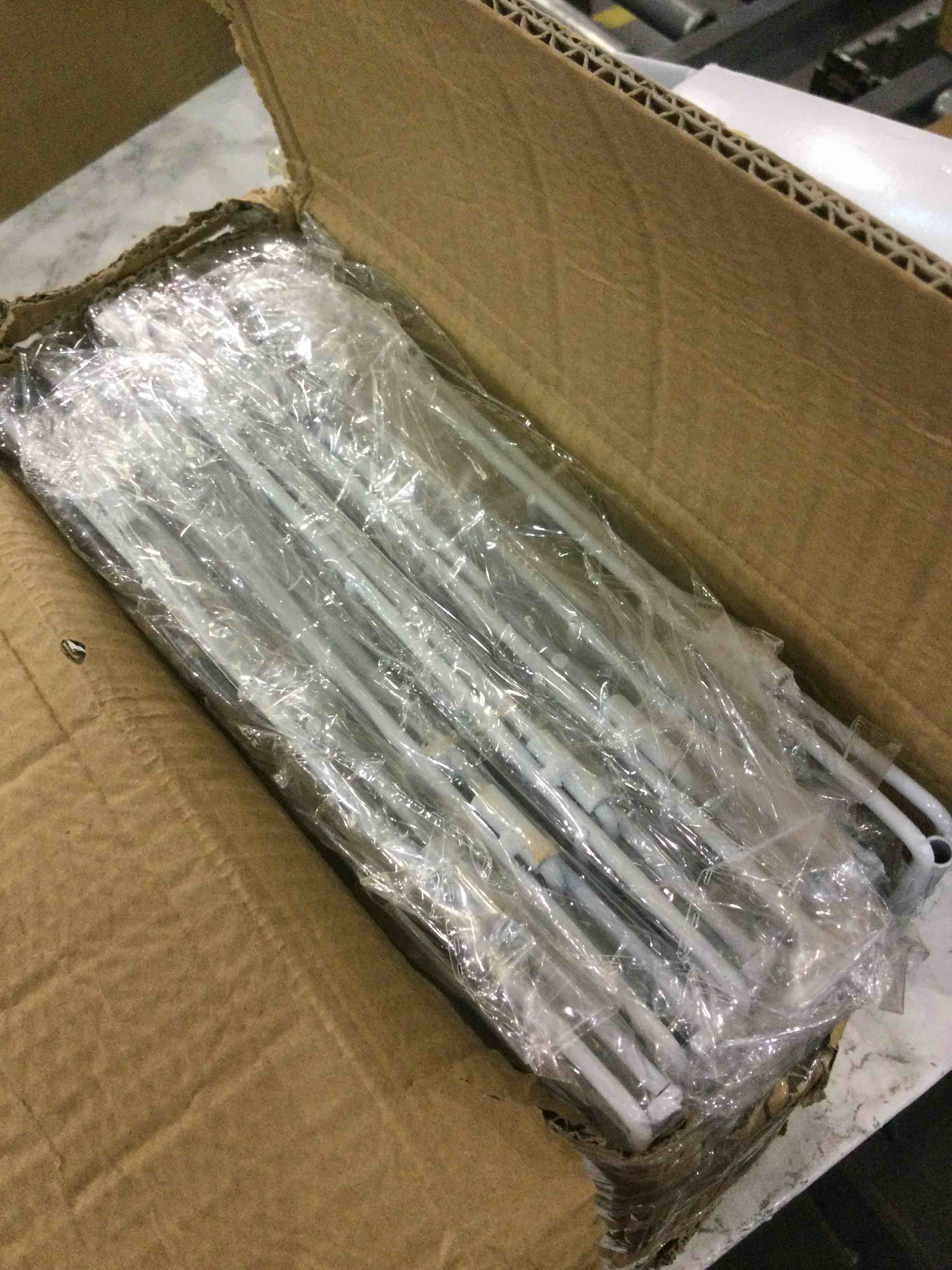 https://s3.amazonaws.com/lotting-images-prod/BargainHunt/EXS01213466_1711629292594.jpeg