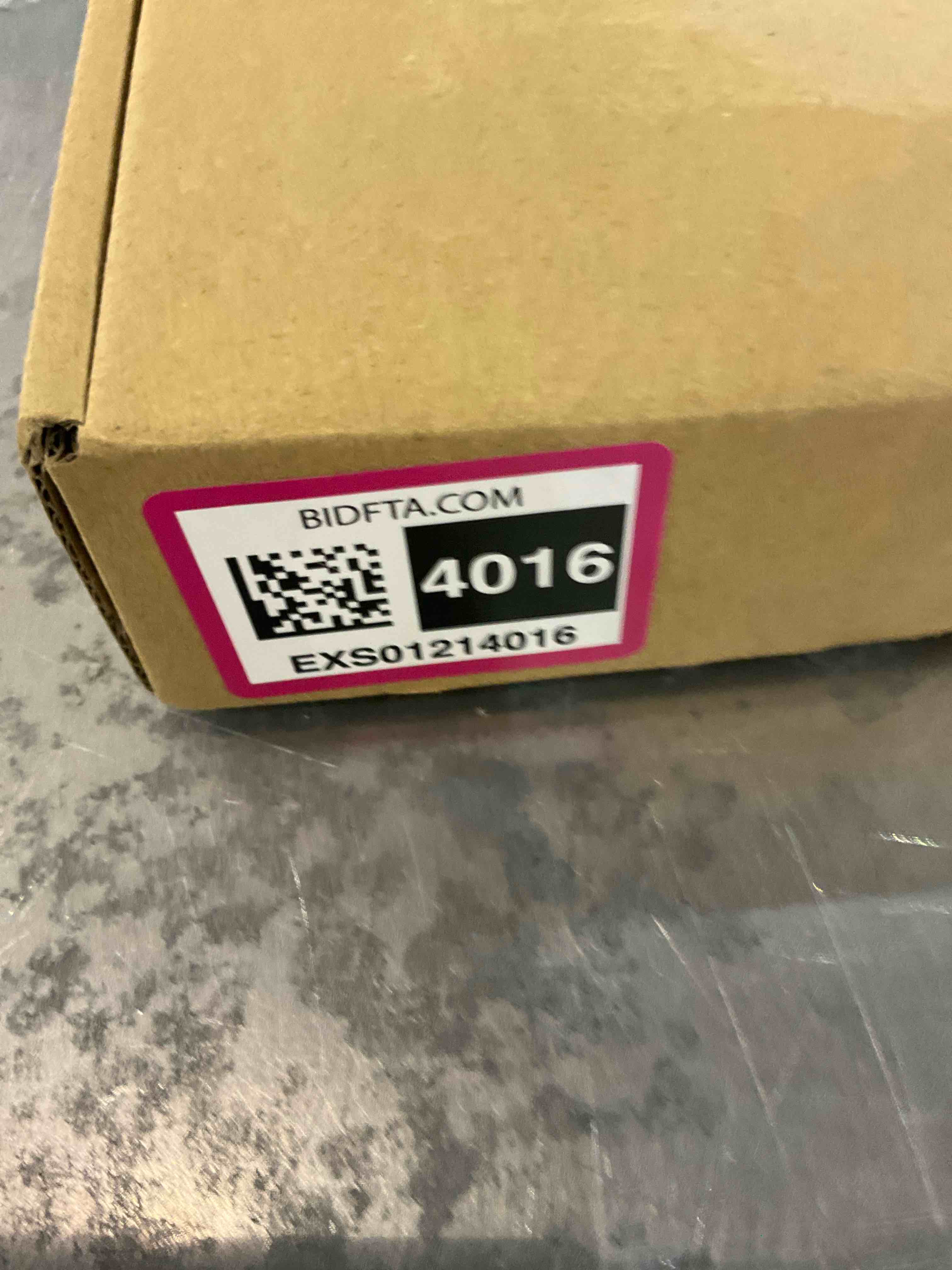 https://s3.amazonaws.com/lotting-images-prod/BargainHunt/EXS01214016_1711627032234.jpeg