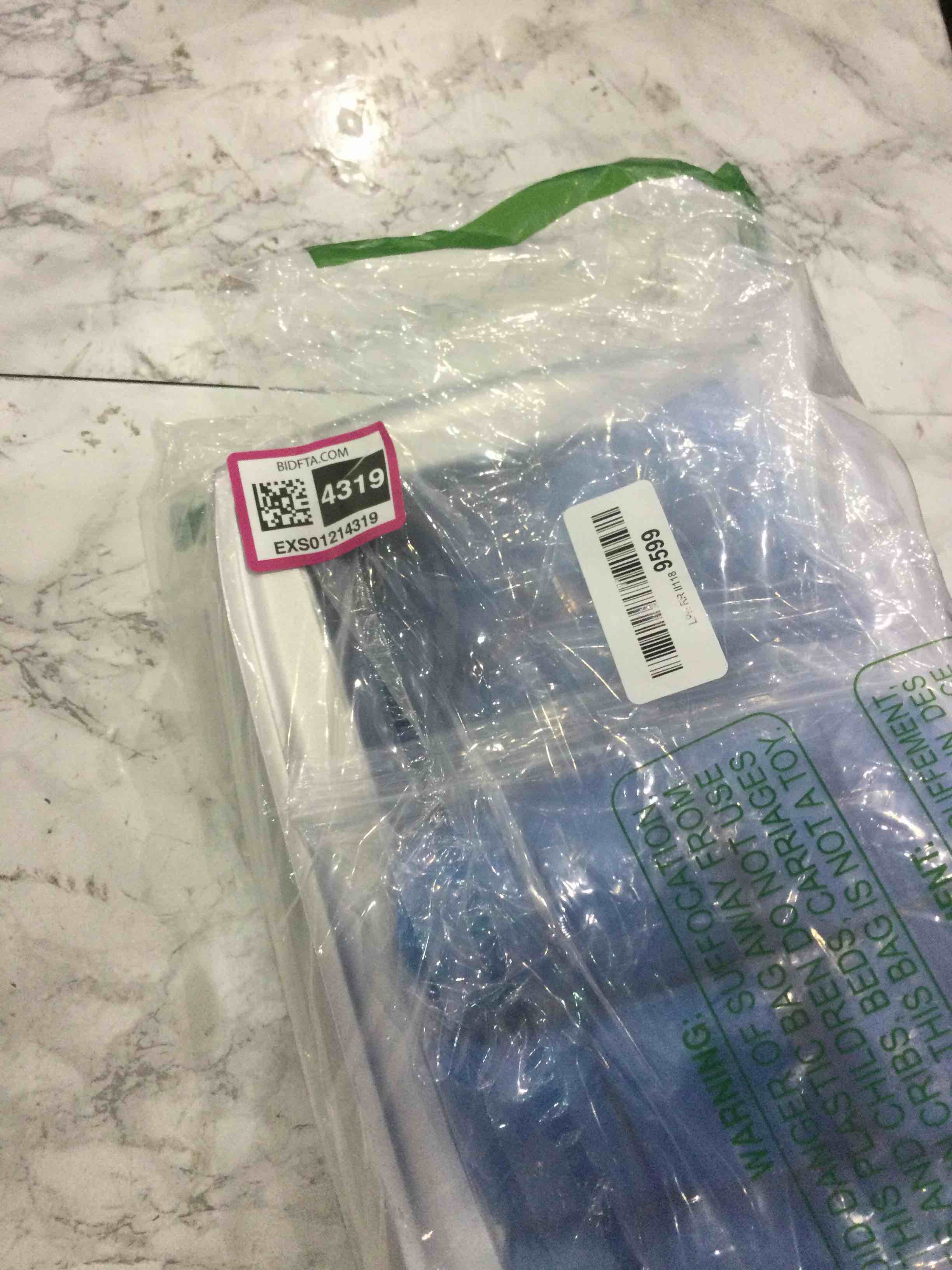 https://s3.amazonaws.com/lotting-images-prod/BargainHunt/EXS01214319_1712146512138.jpeg
