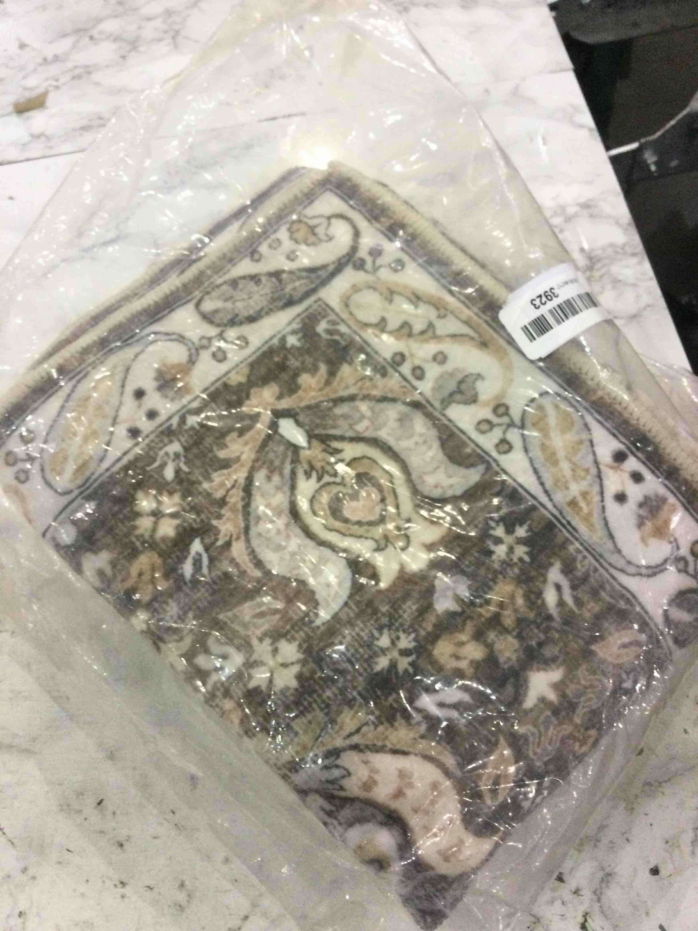 https://s3.amazonaws.com/lotting-images-prod/BargainHunt/EXS01214323_1712146718909.jpeg
