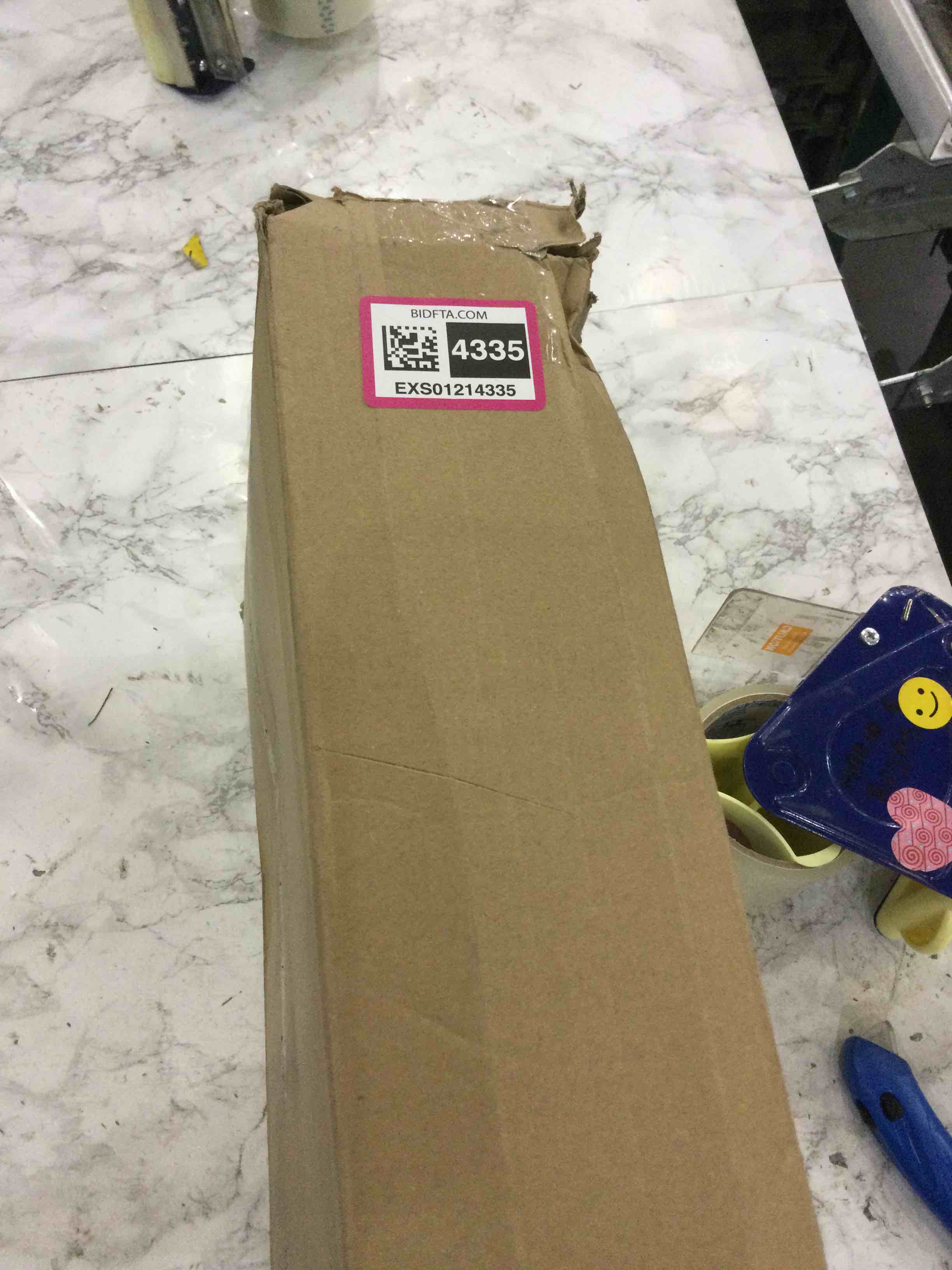 https://s3.amazonaws.com/lotting-images-prod/BargainHunt/EXS01214335_1712148376864.jpeg