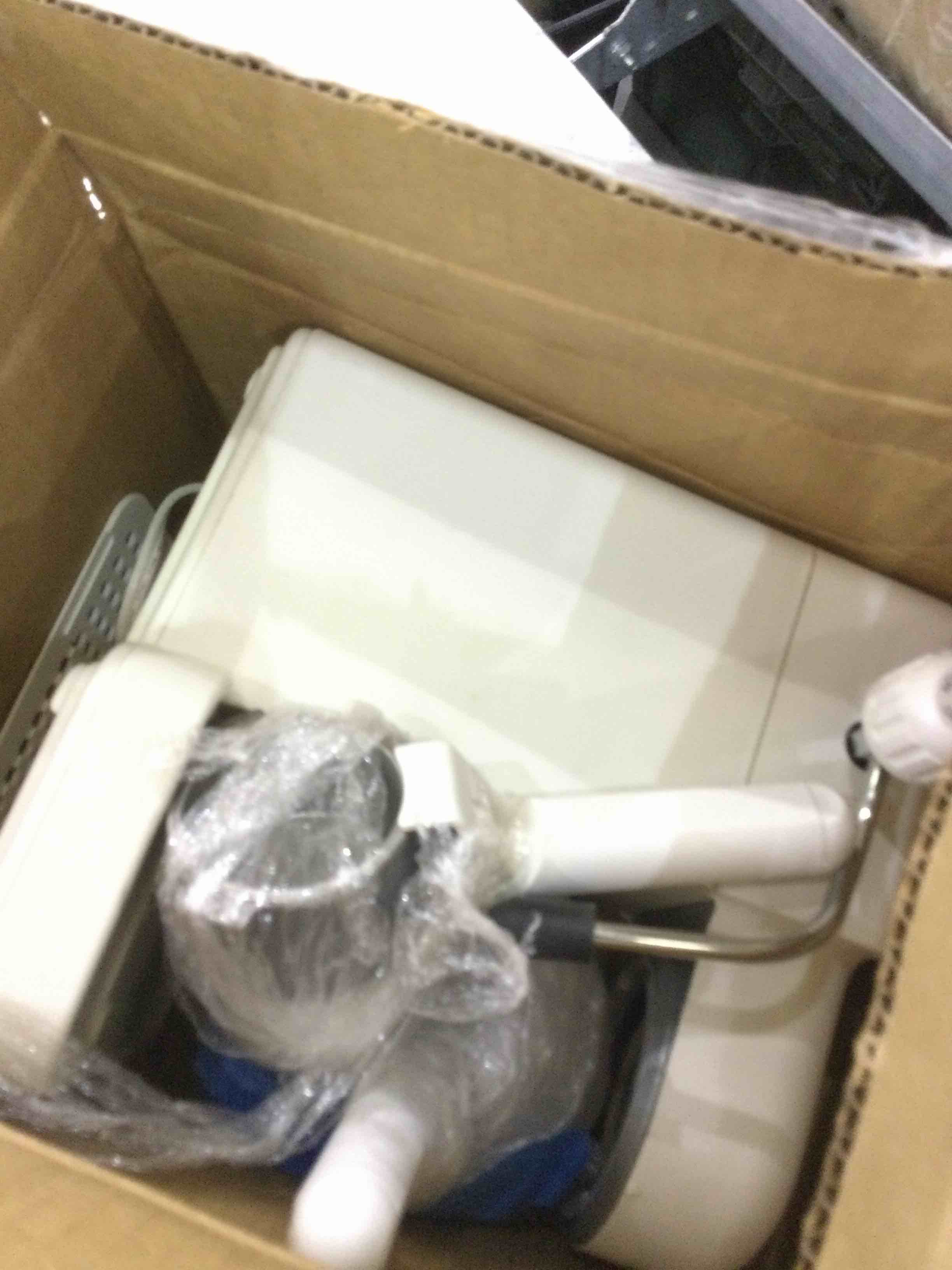 https://s3.amazonaws.com/lotting-images-prod/BargainHunt/EXS01214472_1712170067305.jpeg