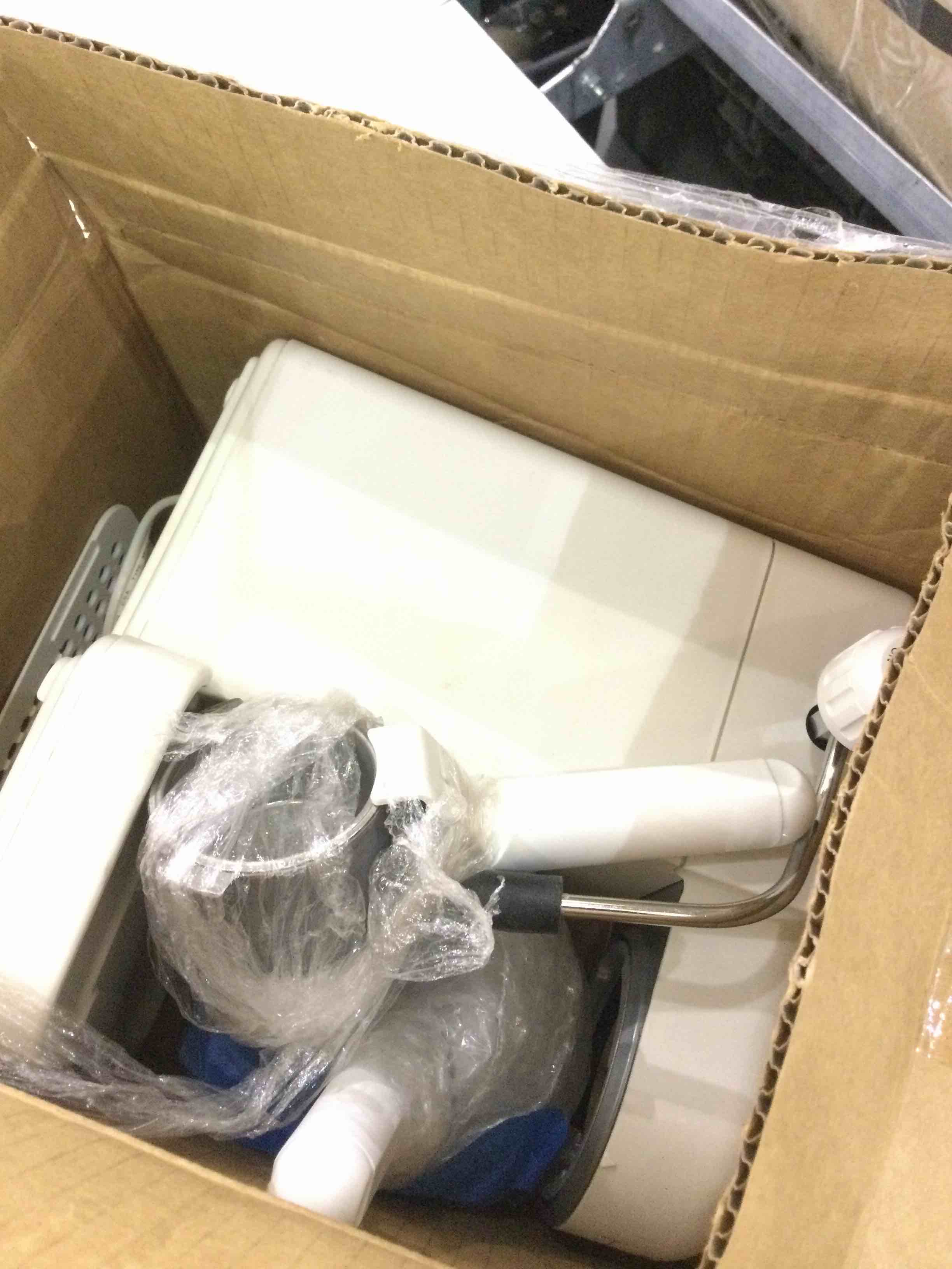 https://s3.amazonaws.com/lotting-images-prod/BargainHunt/EXS01214472_1712170069187.jpeg