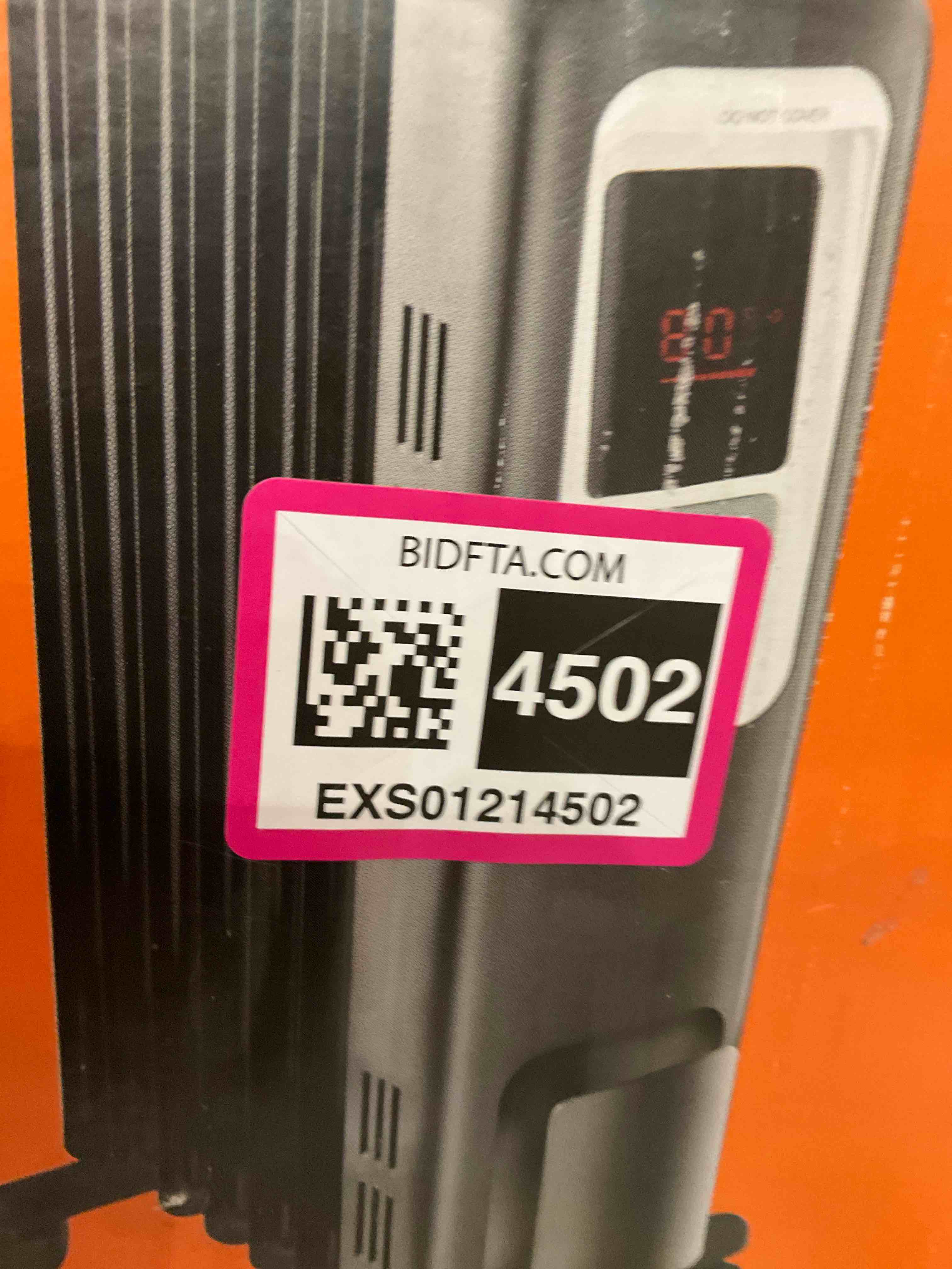 https://s3.amazonaws.com/lotting-images-prod/BargainHunt/EXS01214502_1710960320486.jpeg