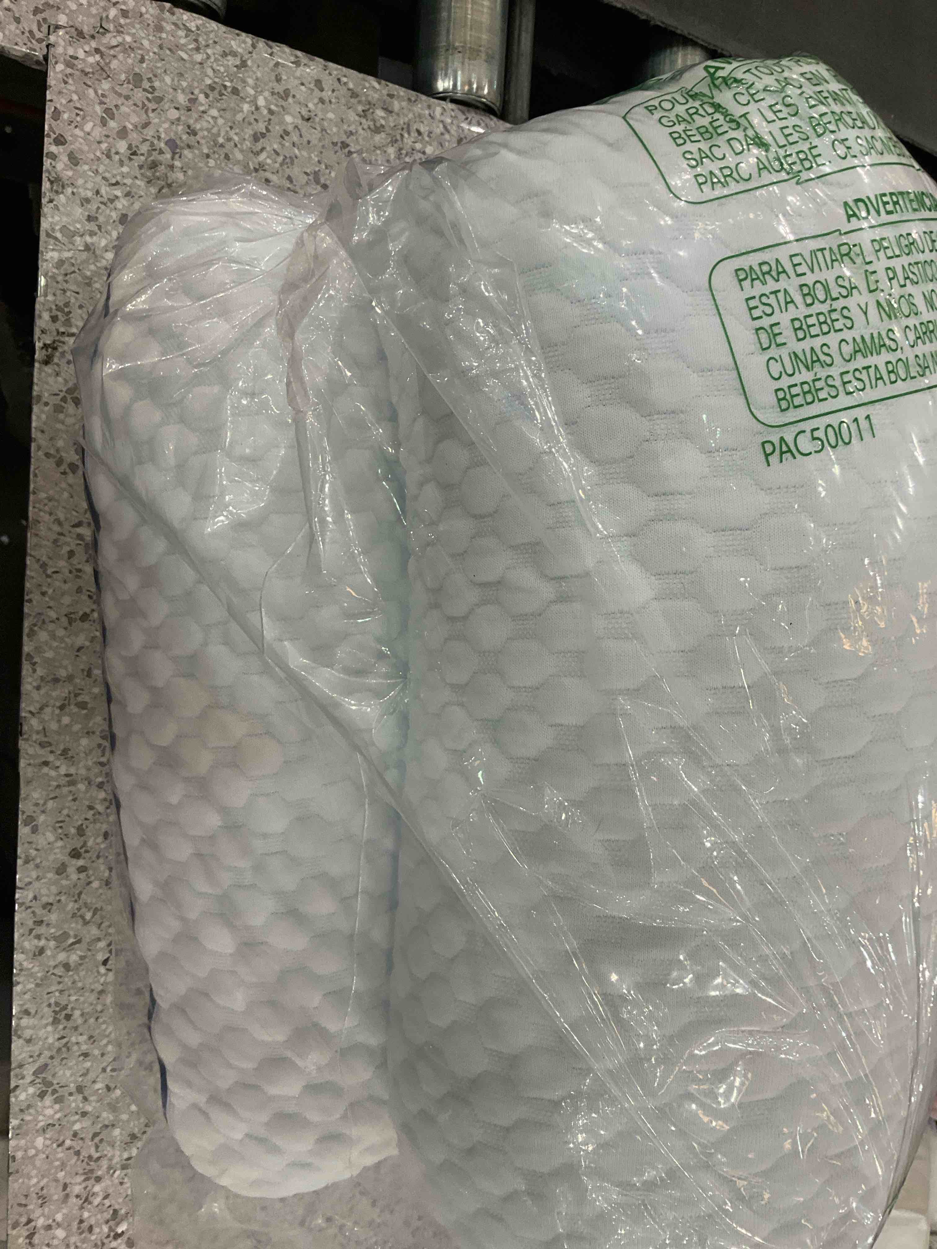 https://s3.amazonaws.com/lotting-images-prod/BargainHunt/EXS01214574_1711033487459.jpeg