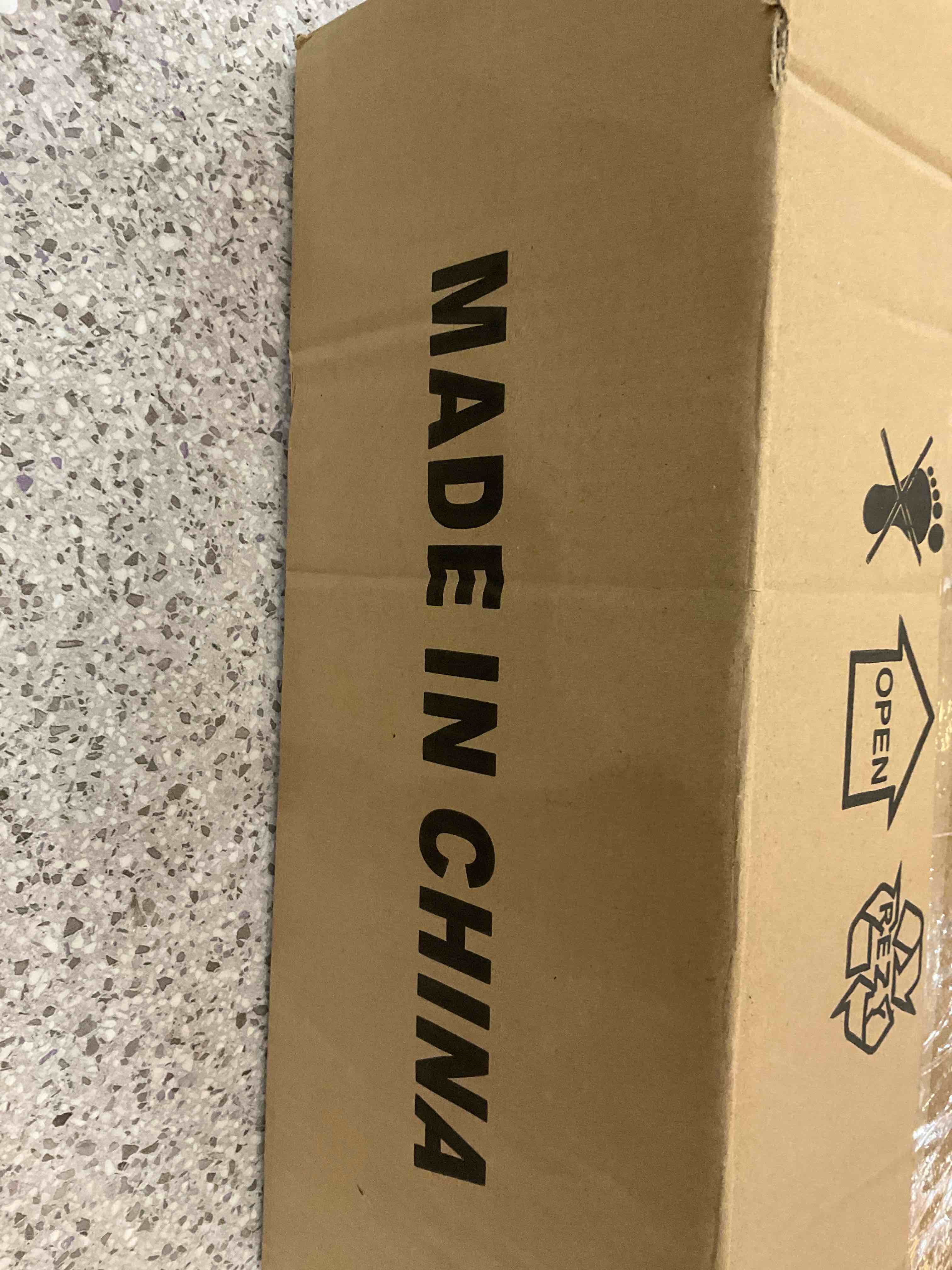 https://s3.amazonaws.com/lotting-images-prod/BargainHunt/EXS01214608_1711041325942.jpeg