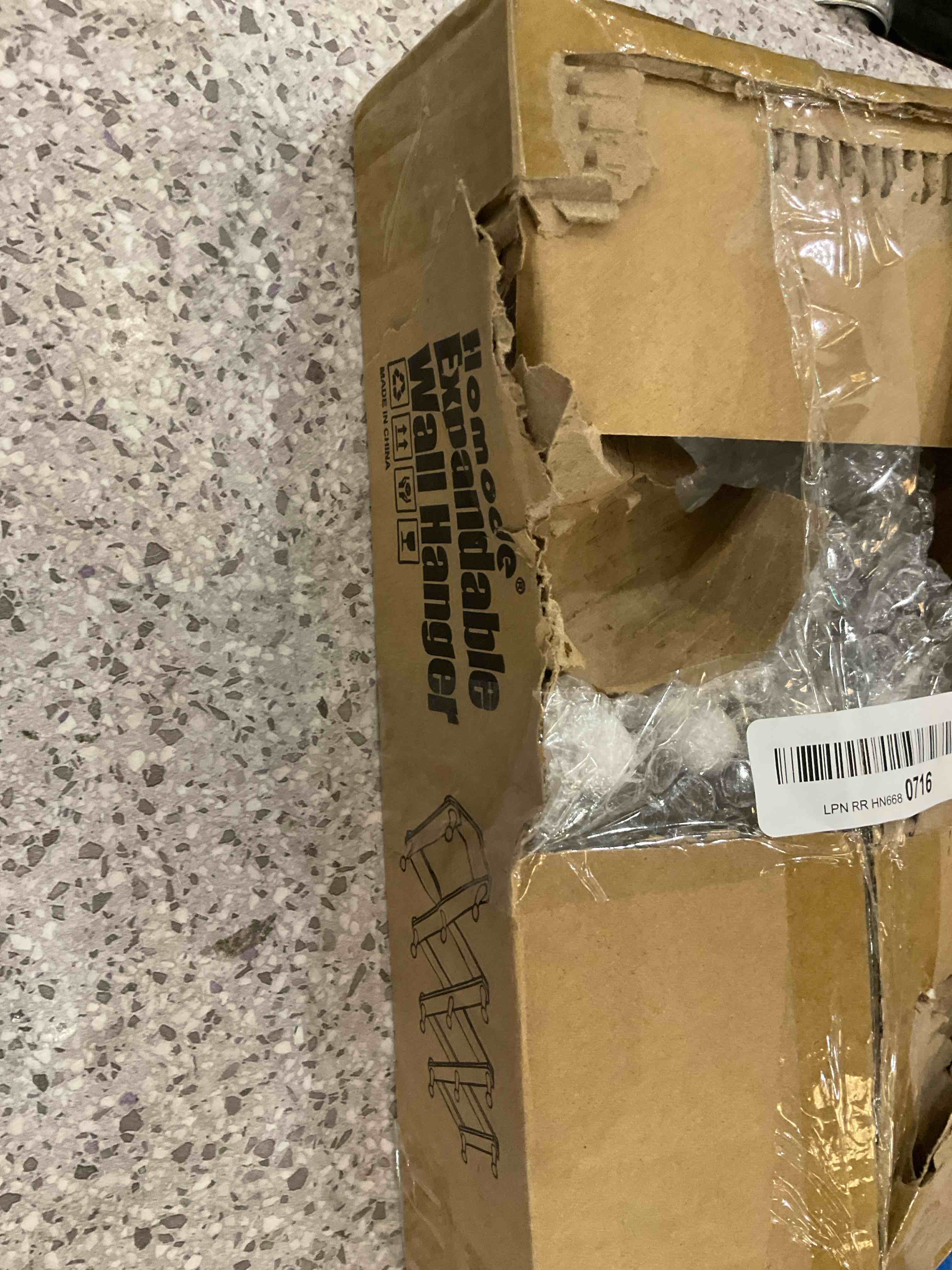 https://s3.amazonaws.com/lotting-images-prod/BargainHunt/EXS01214613_1711041893703.jpeg
