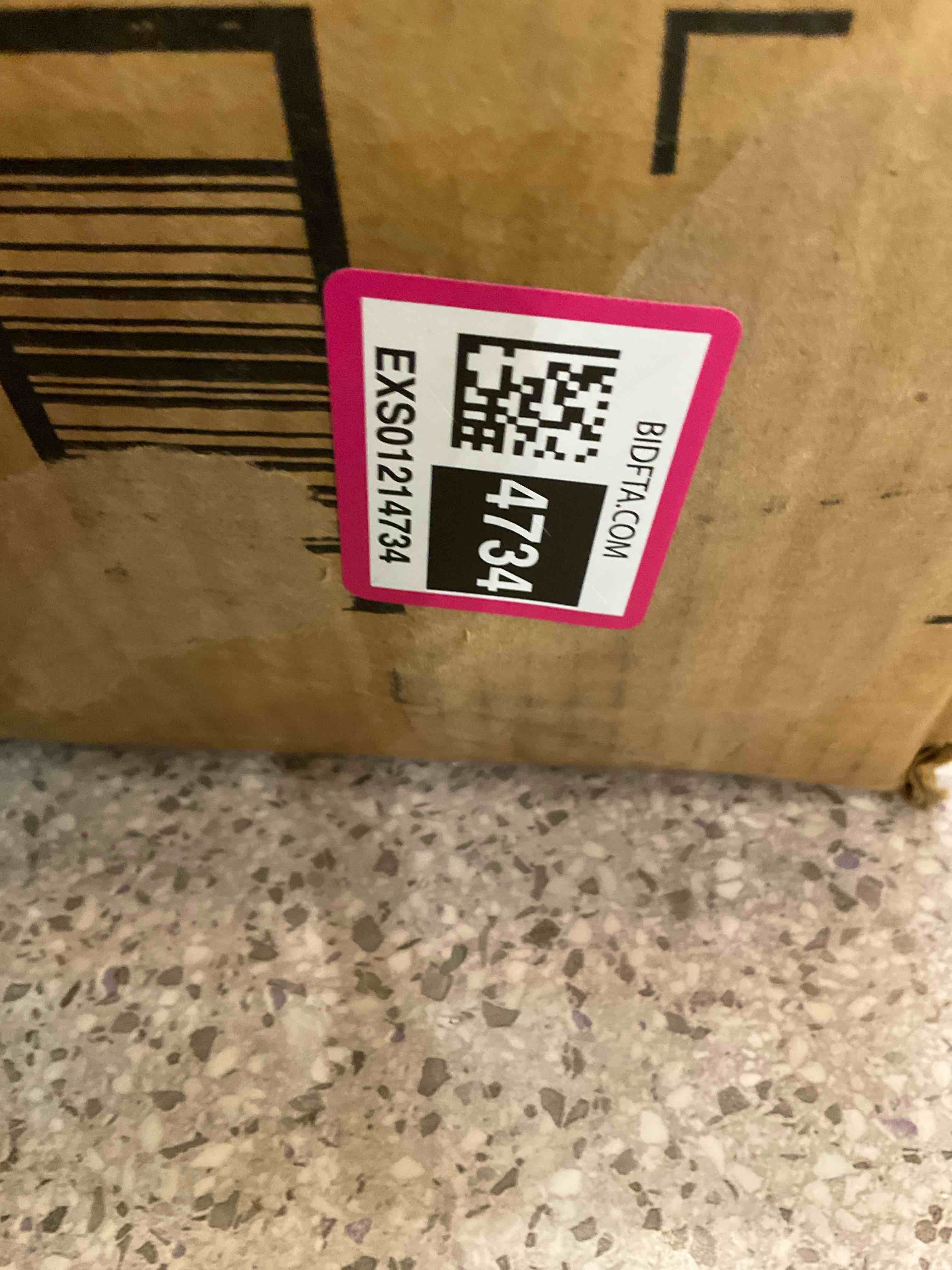 https://s3.amazonaws.com/lotting-images-prod/BargainHunt/EXS01214734_1711125898643.jpeg