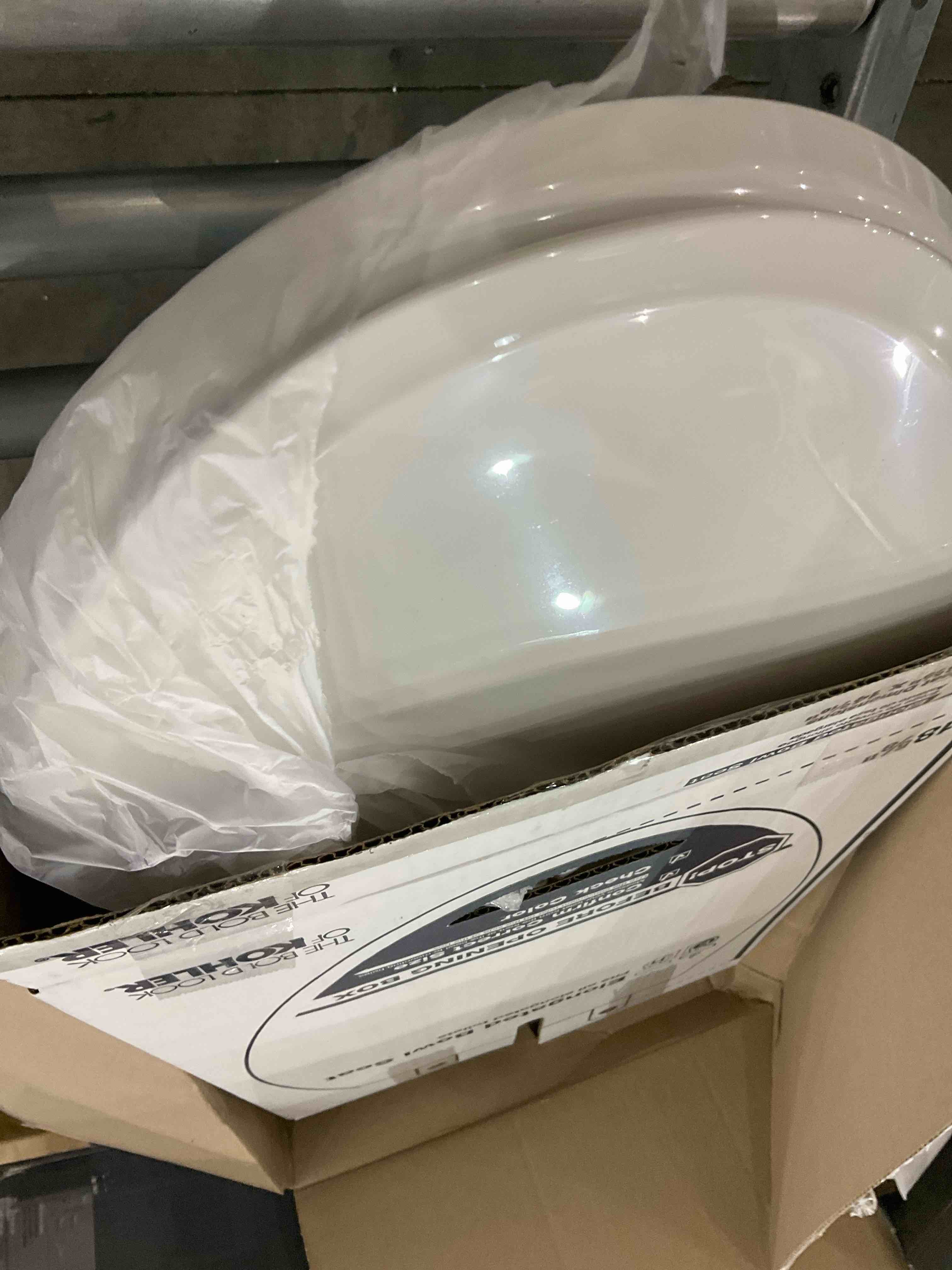 https://s3.amazonaws.com/lotting-images-prod/BargainHunt/EXS01214783_1711370181097.jpeg