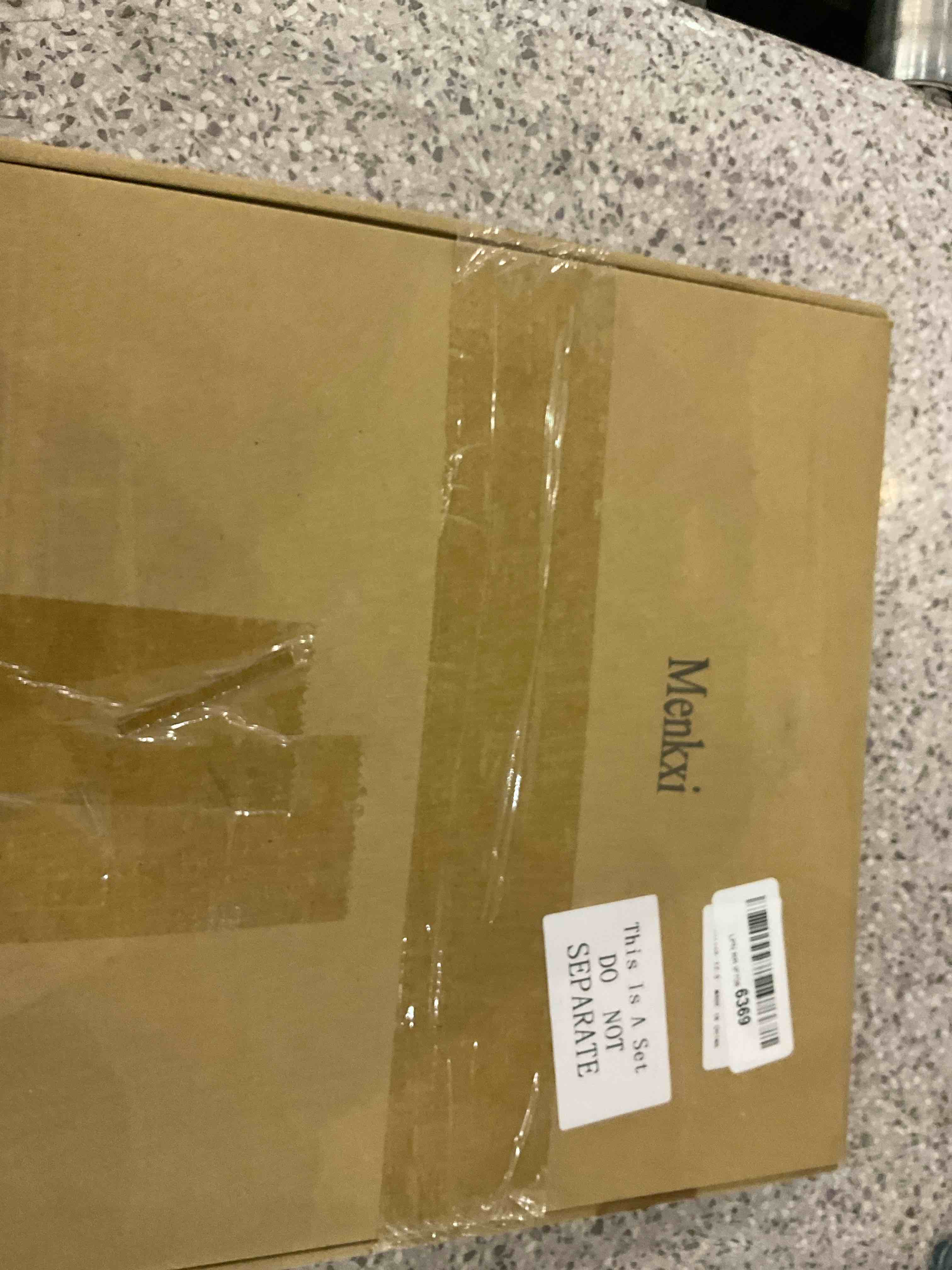https://s3.amazonaws.com/lotting-images-prod/BargainHunt/EXS01214894_1711452795203.jpeg