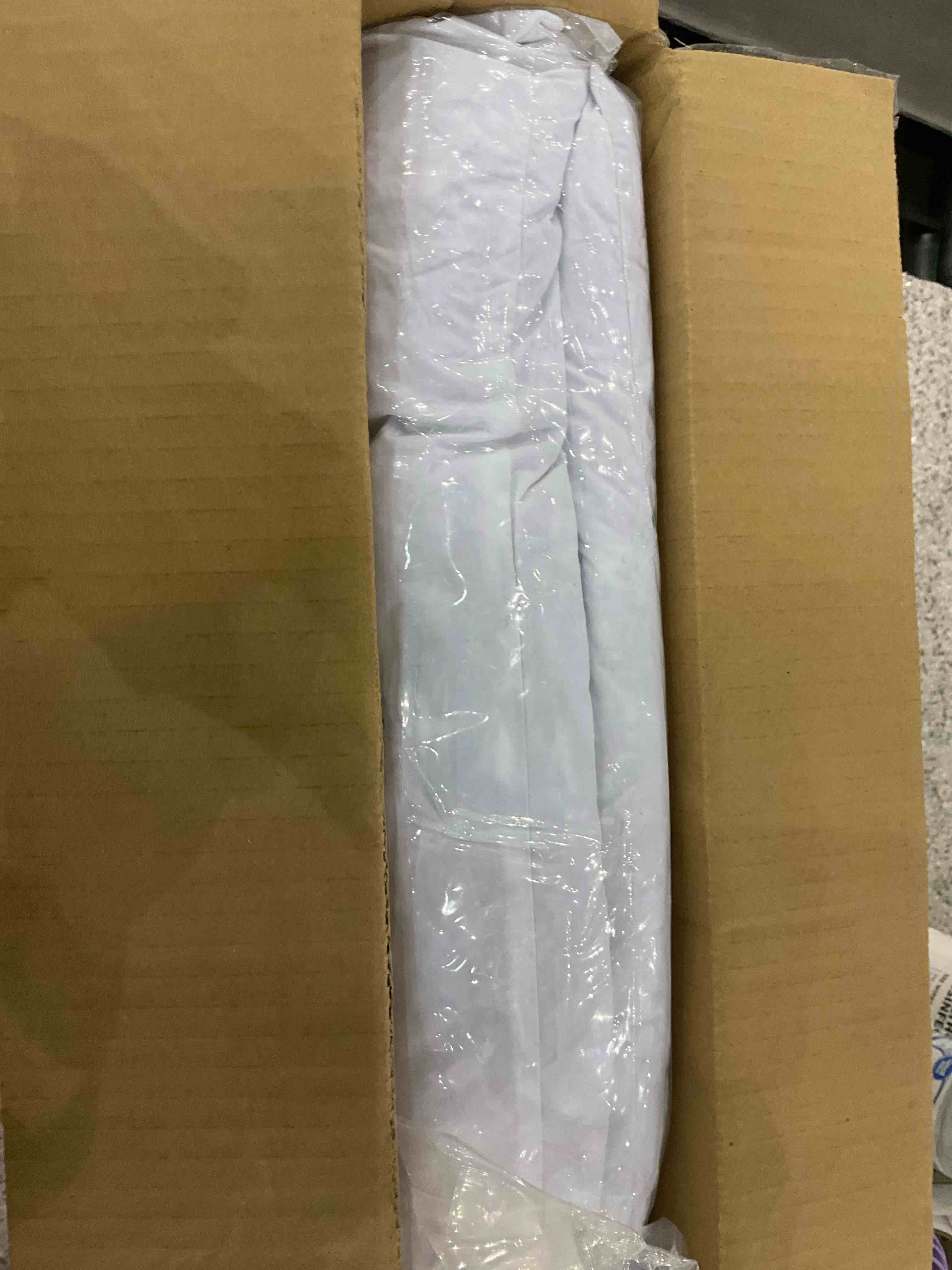 https://s3.amazonaws.com/lotting-images-prod/BargainHunt/EXS01214941_1711462536369.jpeg