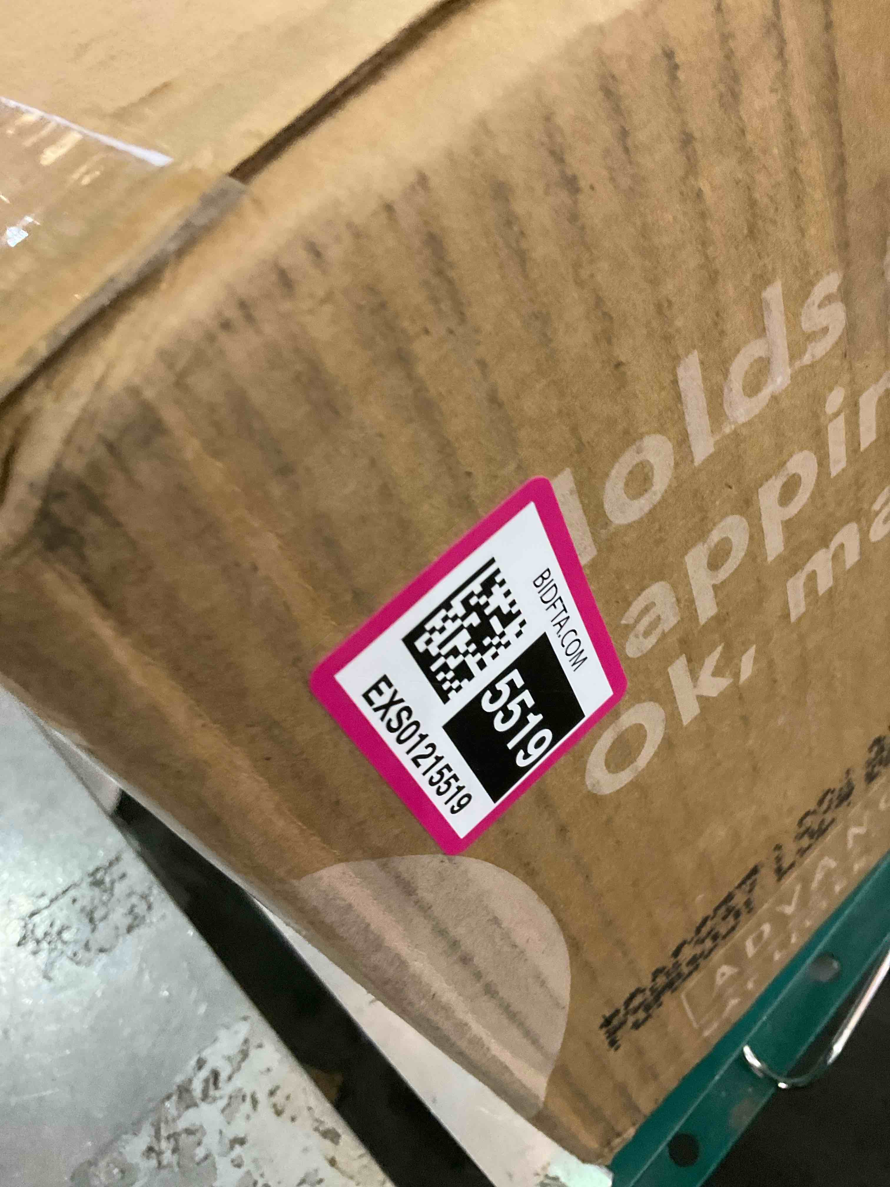 https://s3.amazonaws.com/lotting-images-prod/BargainHunt/EXS01215519_1710338876624.jpeg