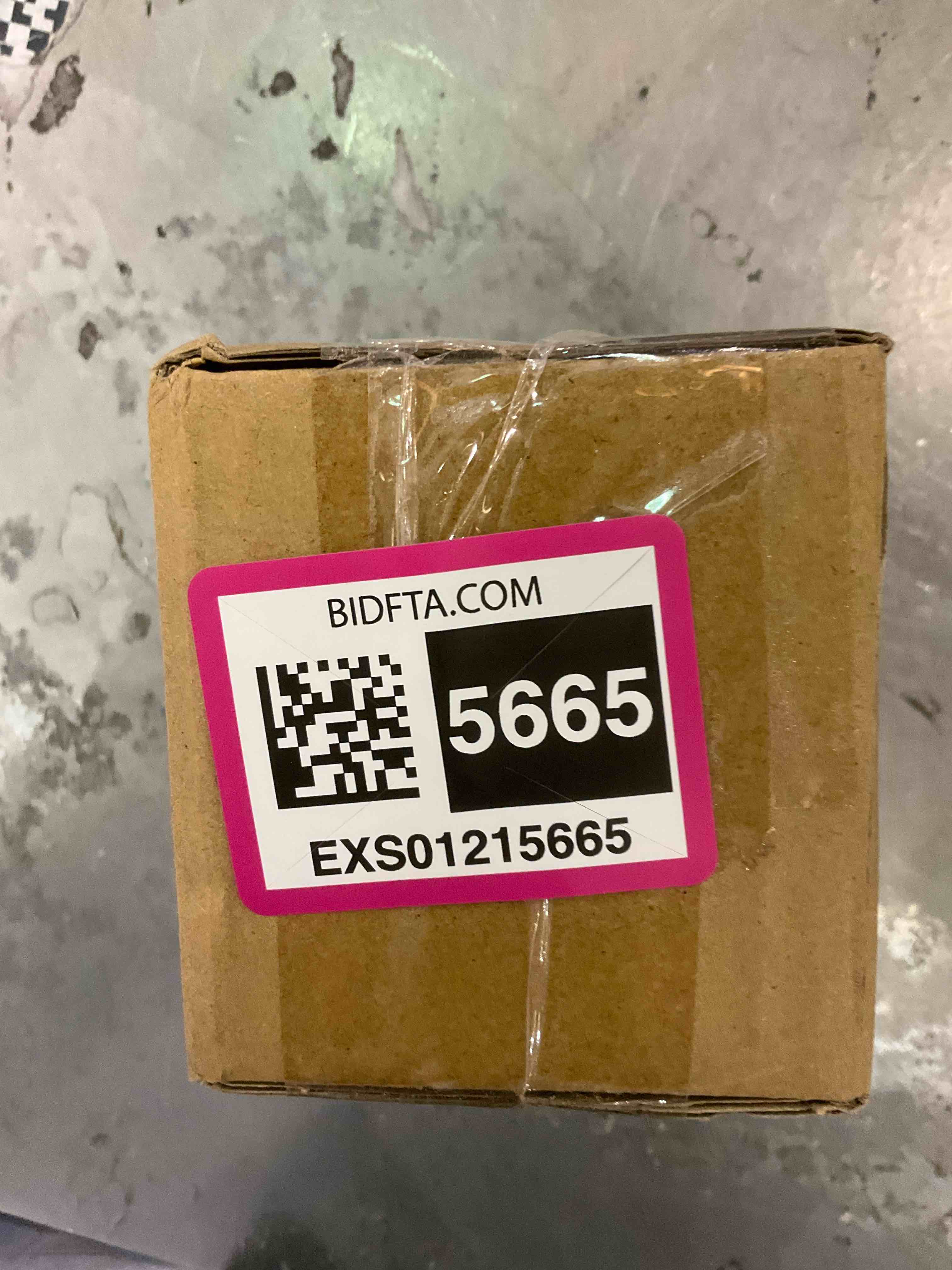 https://s3.amazonaws.com/lotting-images-prod/BargainHunt/EXS01215665_1710424623762.jpeg