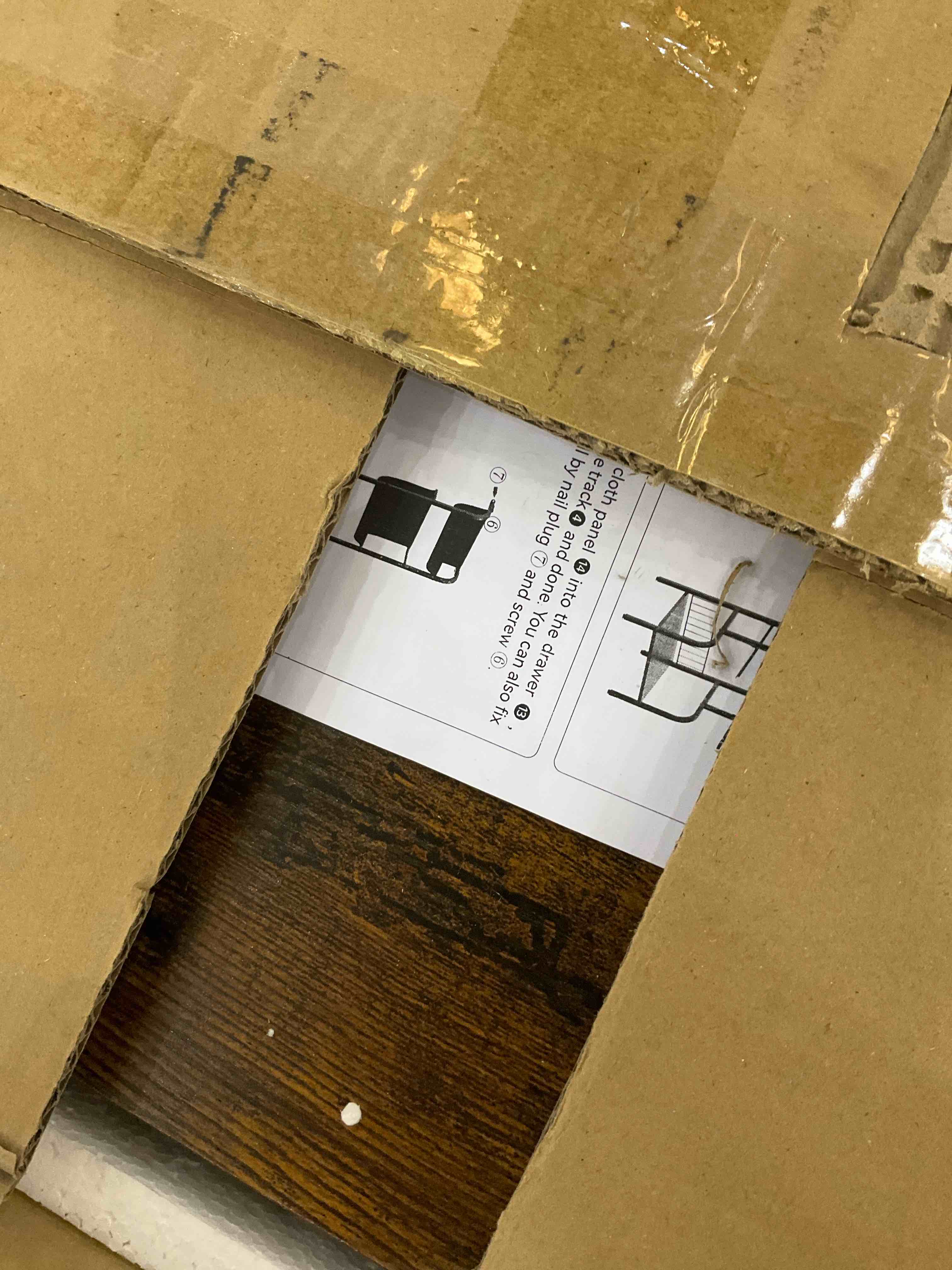 https://s3.amazonaws.com/lotting-images-prod/BargainHunt/EXS01215699_1710430349416.jpeg