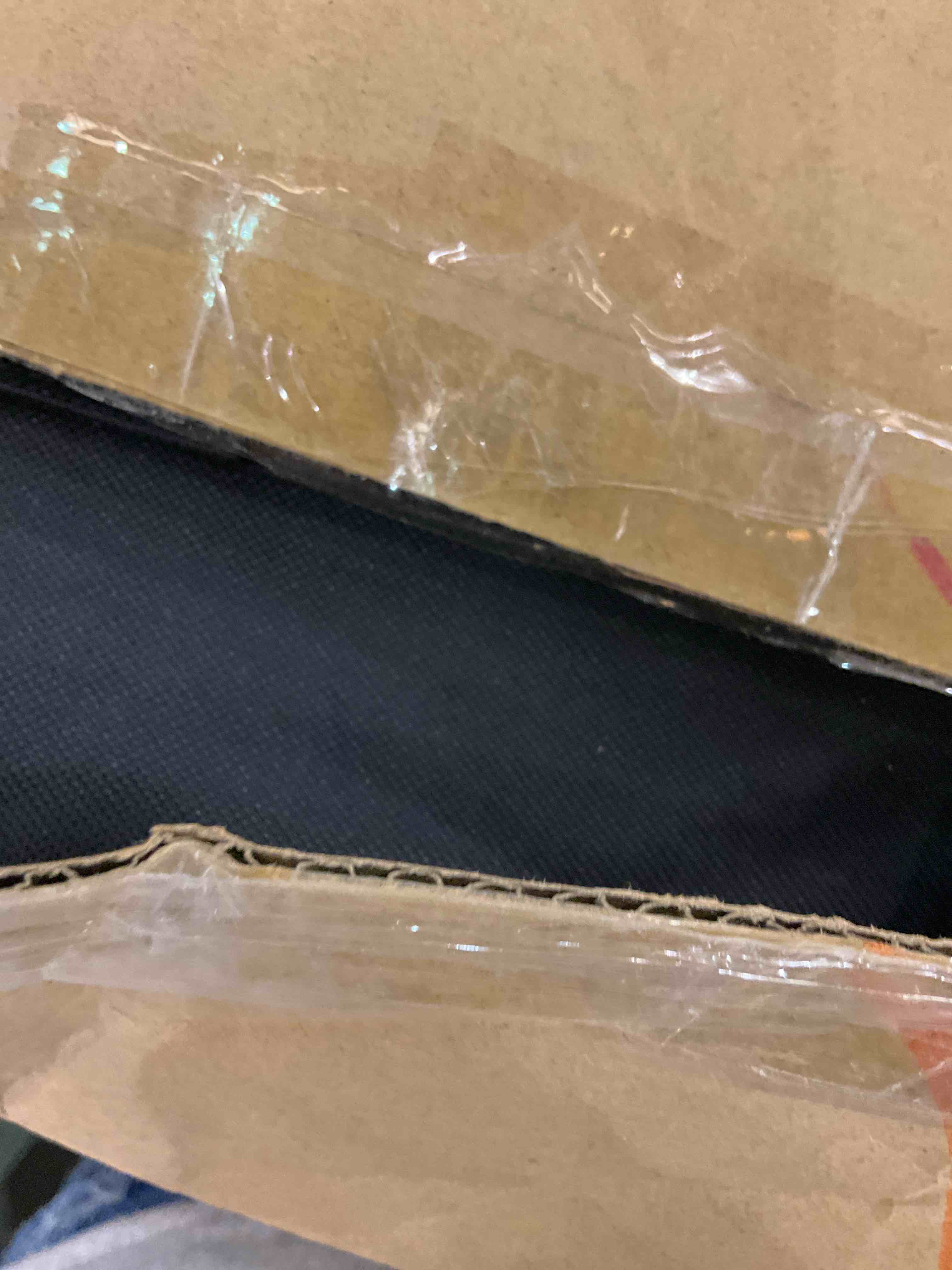https://s3.amazonaws.com/lotting-images-prod/BargainHunt/EXS01215828_1710513162239.jpeg