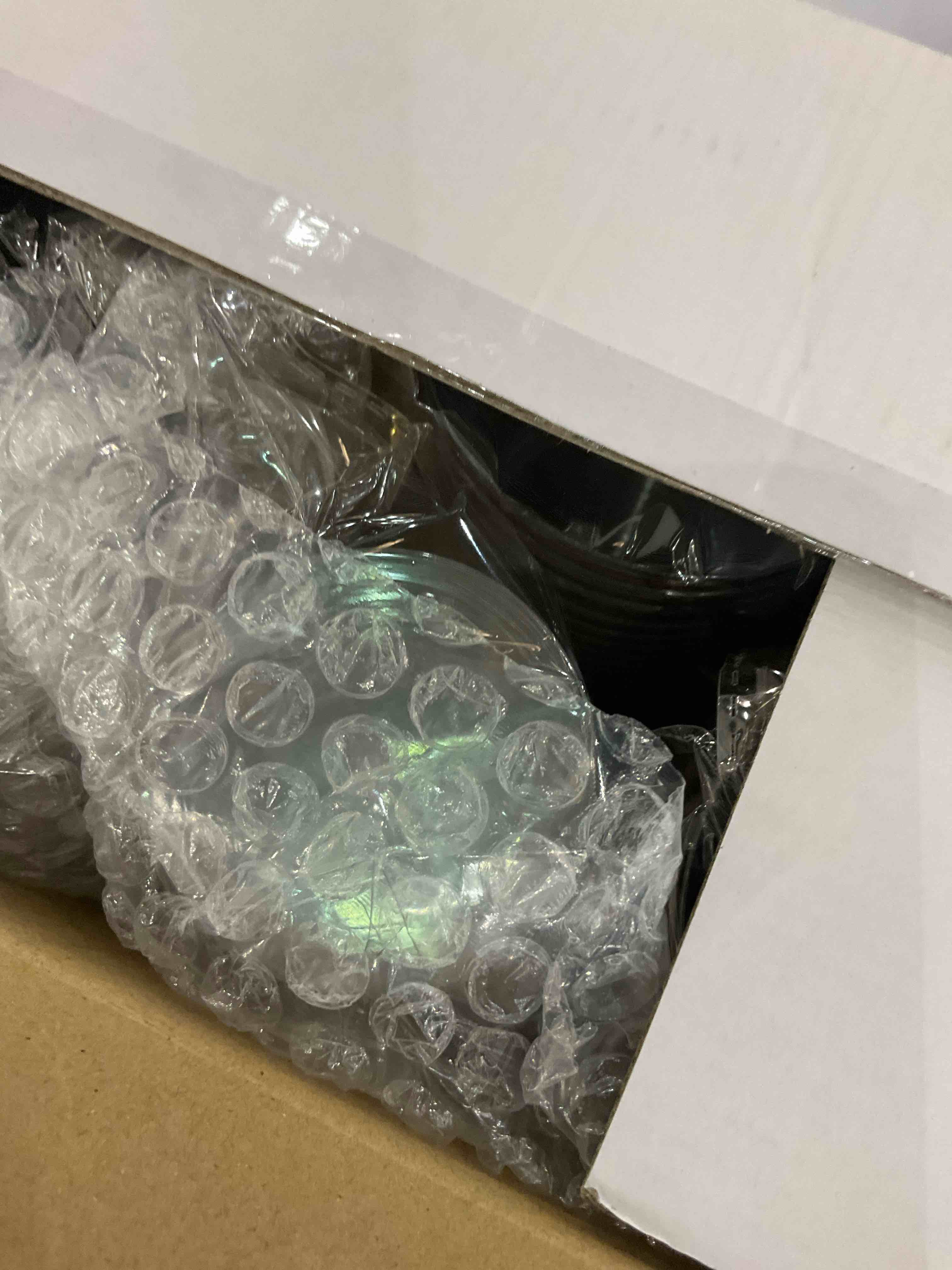 https://s3.amazonaws.com/lotting-images-prod/BargainHunt/EXS01215842_1710515444845.jpeg