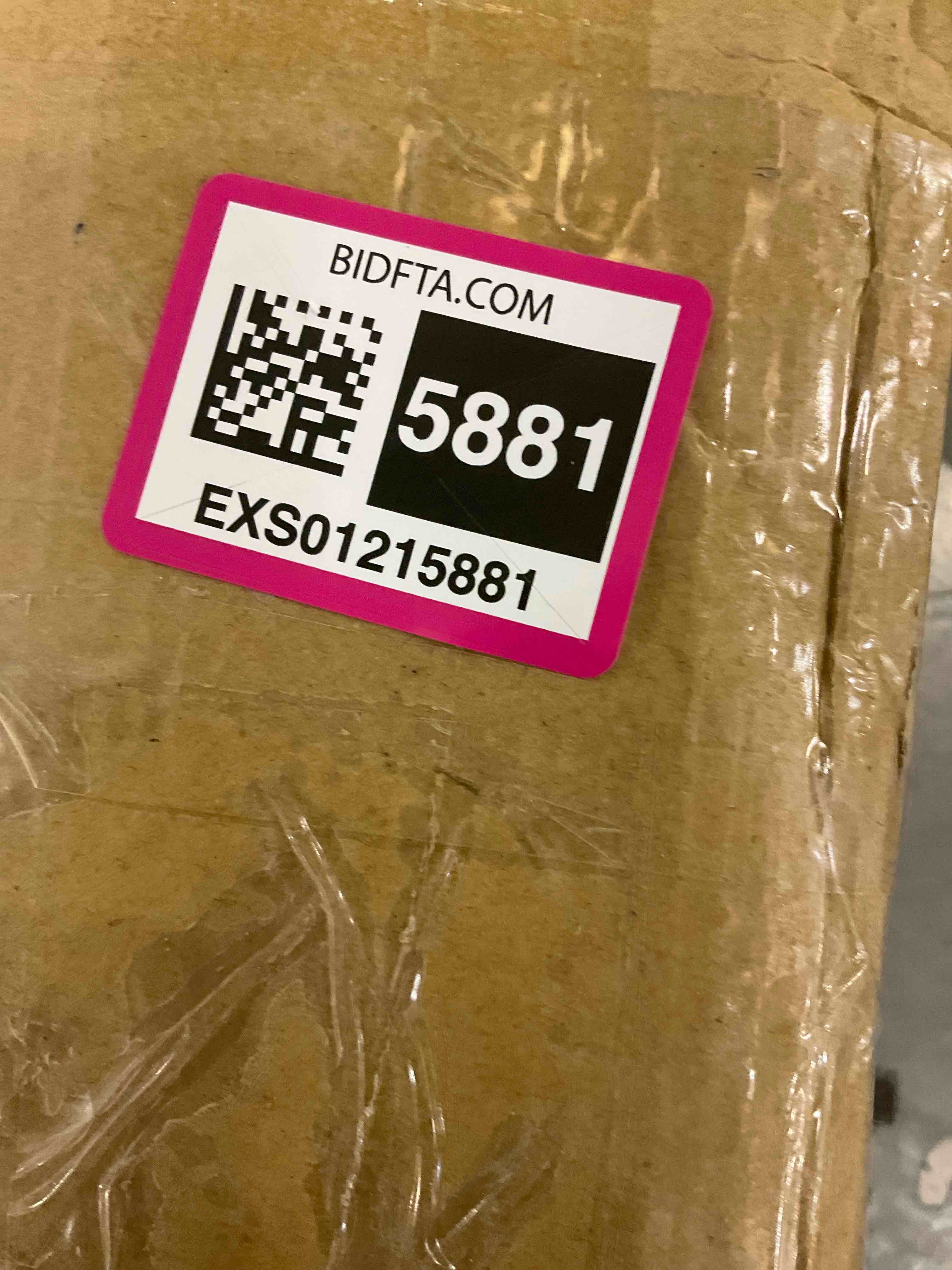 https://s3.amazonaws.com/lotting-images-prod/BargainHunt/EXS01215881_1710521417055.jpeg