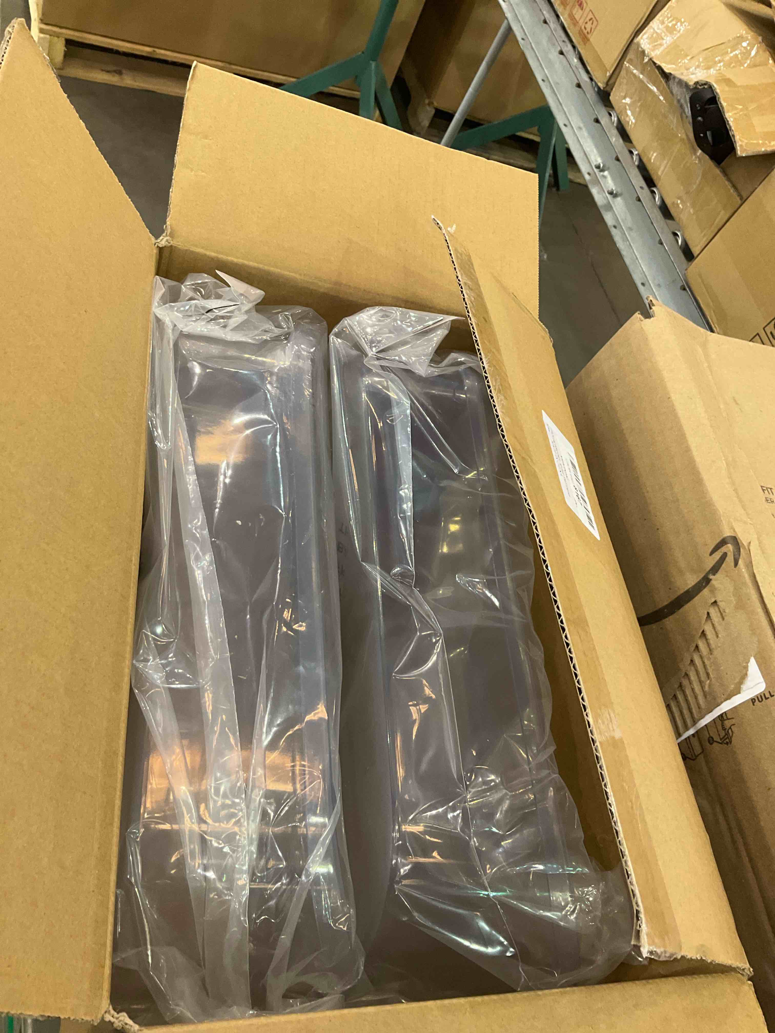 https://s3.amazonaws.com/lotting-images-prod/BargainHunt/EXS01216049_1710436984752.jpeg