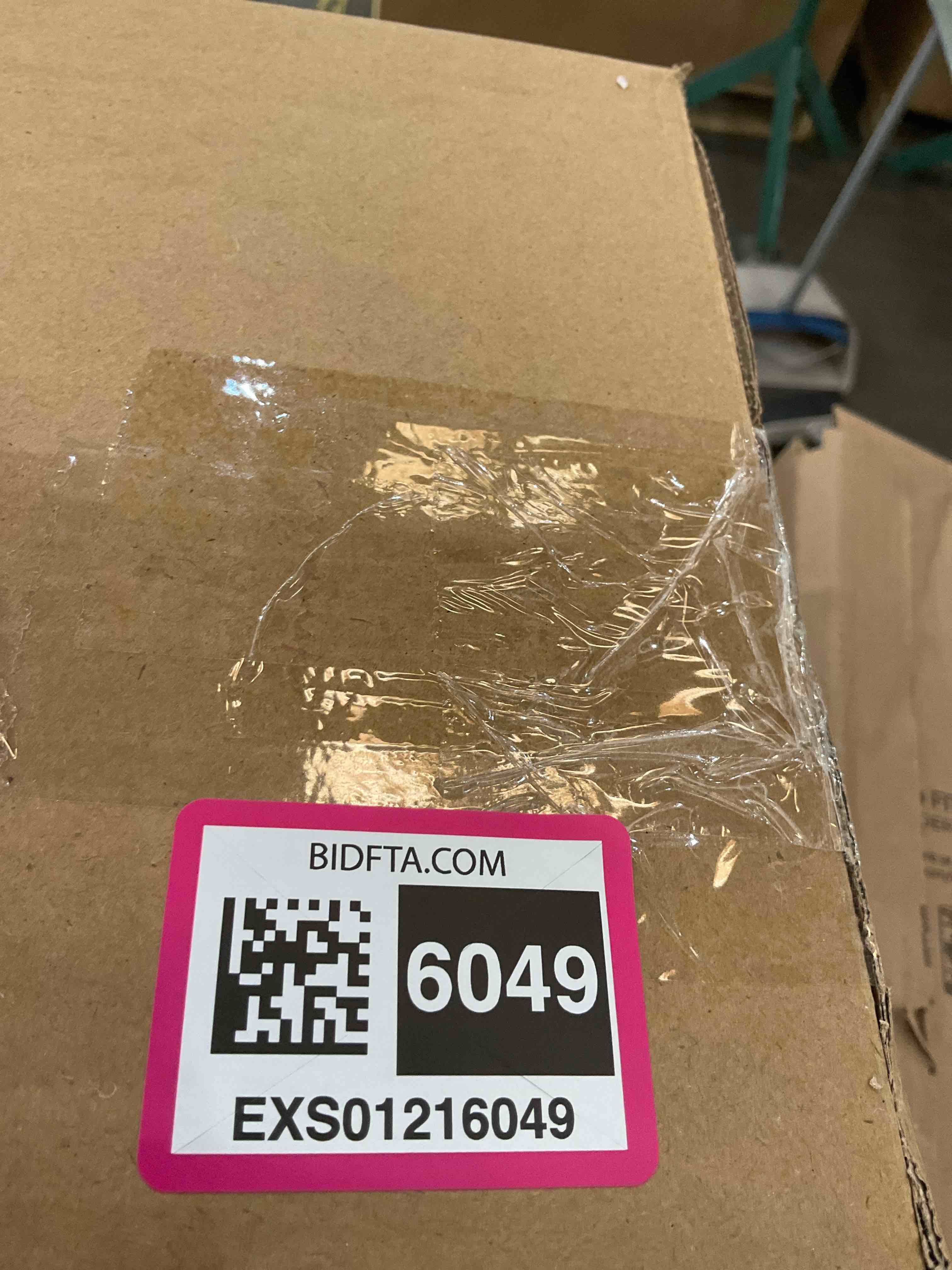 https://s3.amazonaws.com/lotting-images-prod/BargainHunt/EXS01216049_1710437007725.jpeg