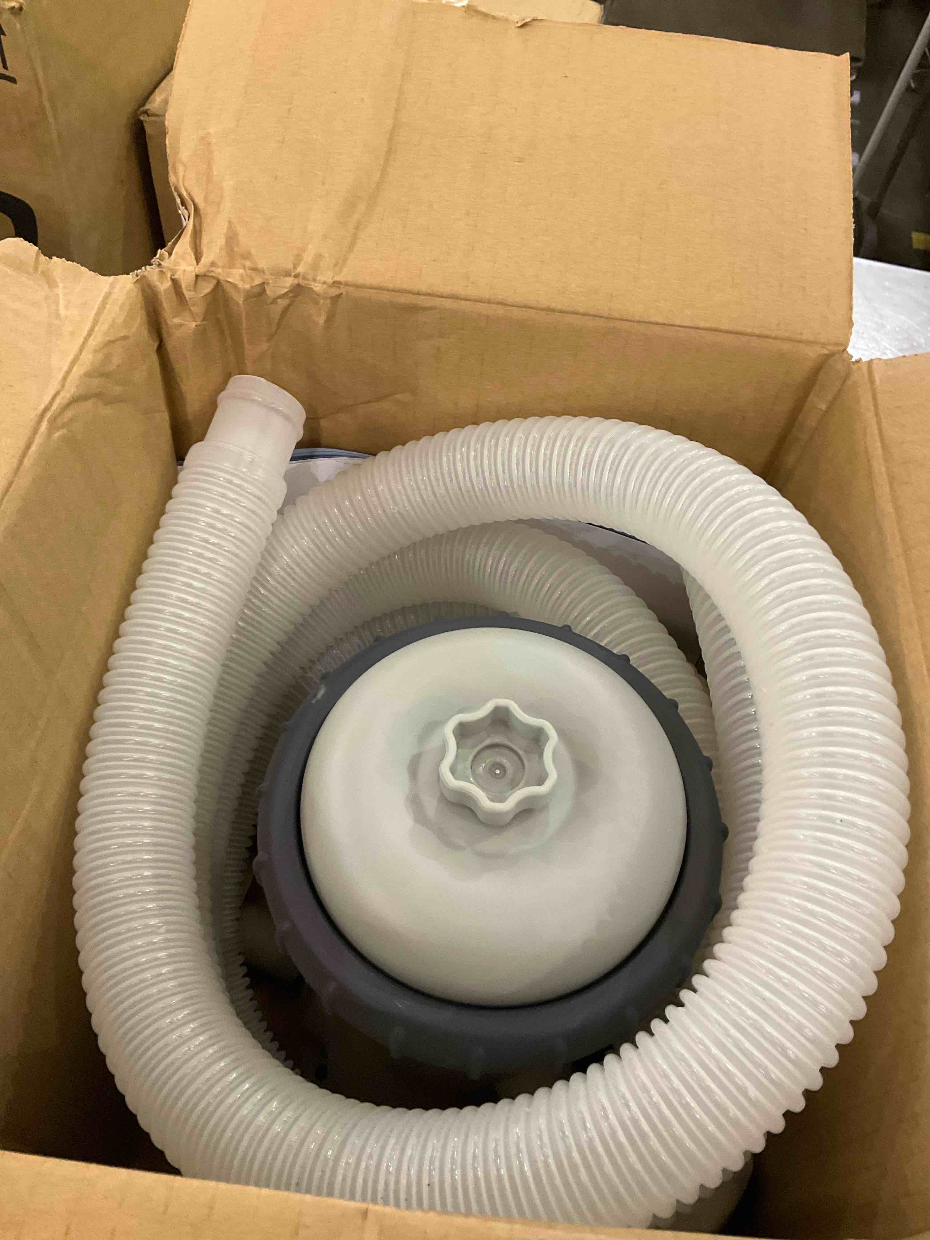 https://s3.amazonaws.com/lotting-images-prod/BargainHunt/EXS01216142_1710770116555.jpeg