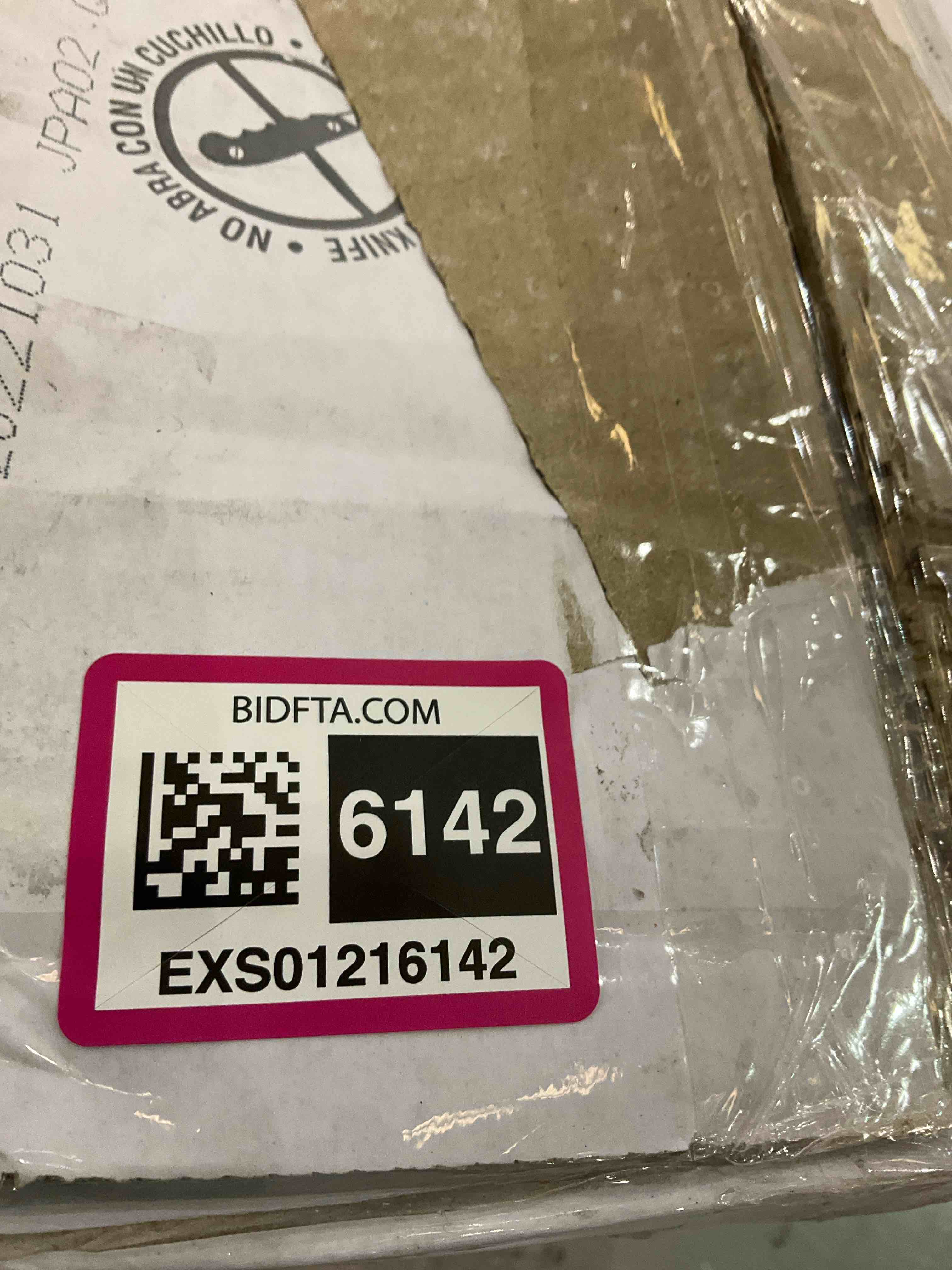 https://s3.amazonaws.com/lotting-images-prod/BargainHunt/EXS01216142_1710770138898.jpeg
