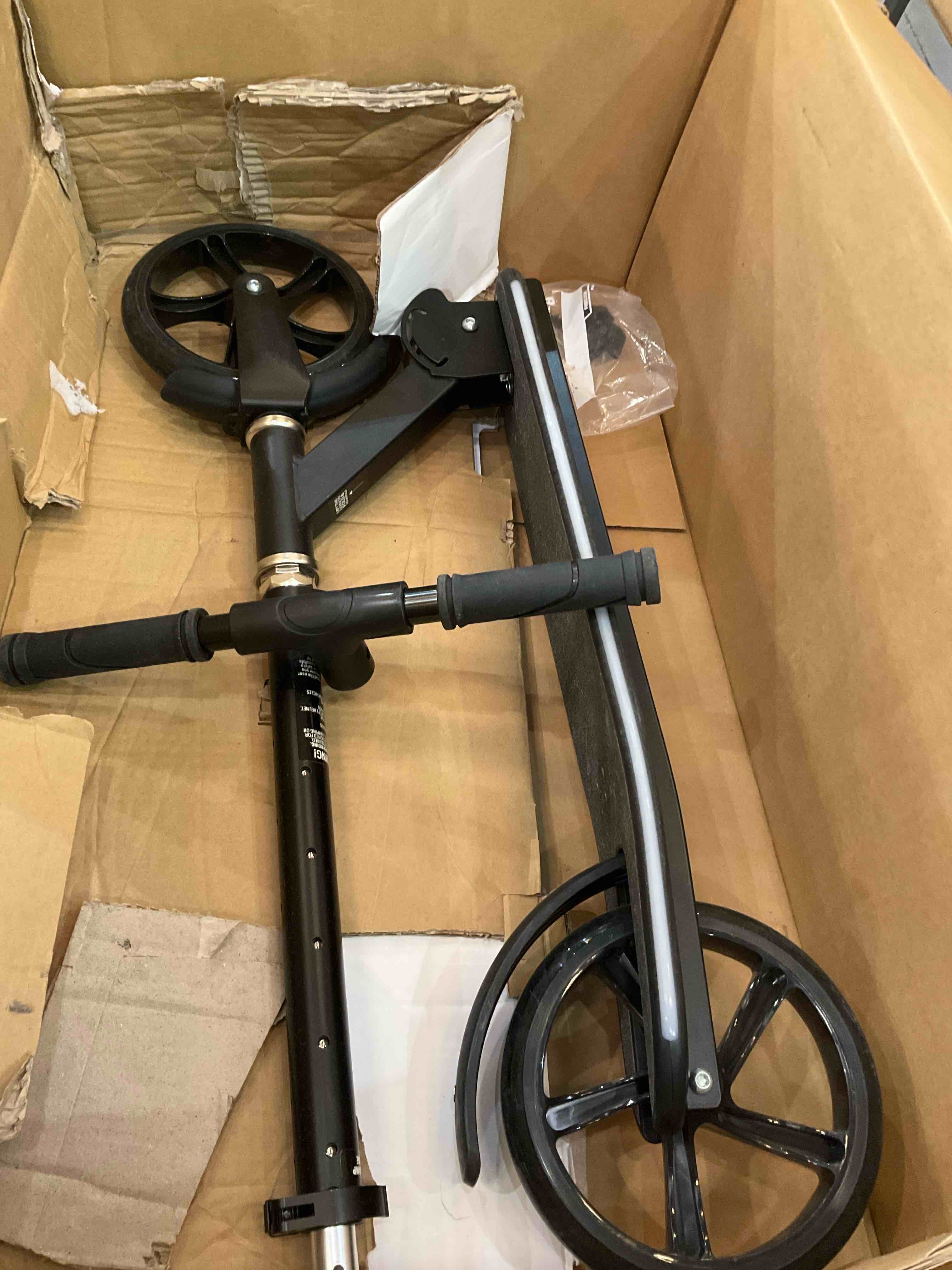 https://s3.amazonaws.com/lotting-images-prod/BargainHunt/EXS01216180_1710780008428.jpeg