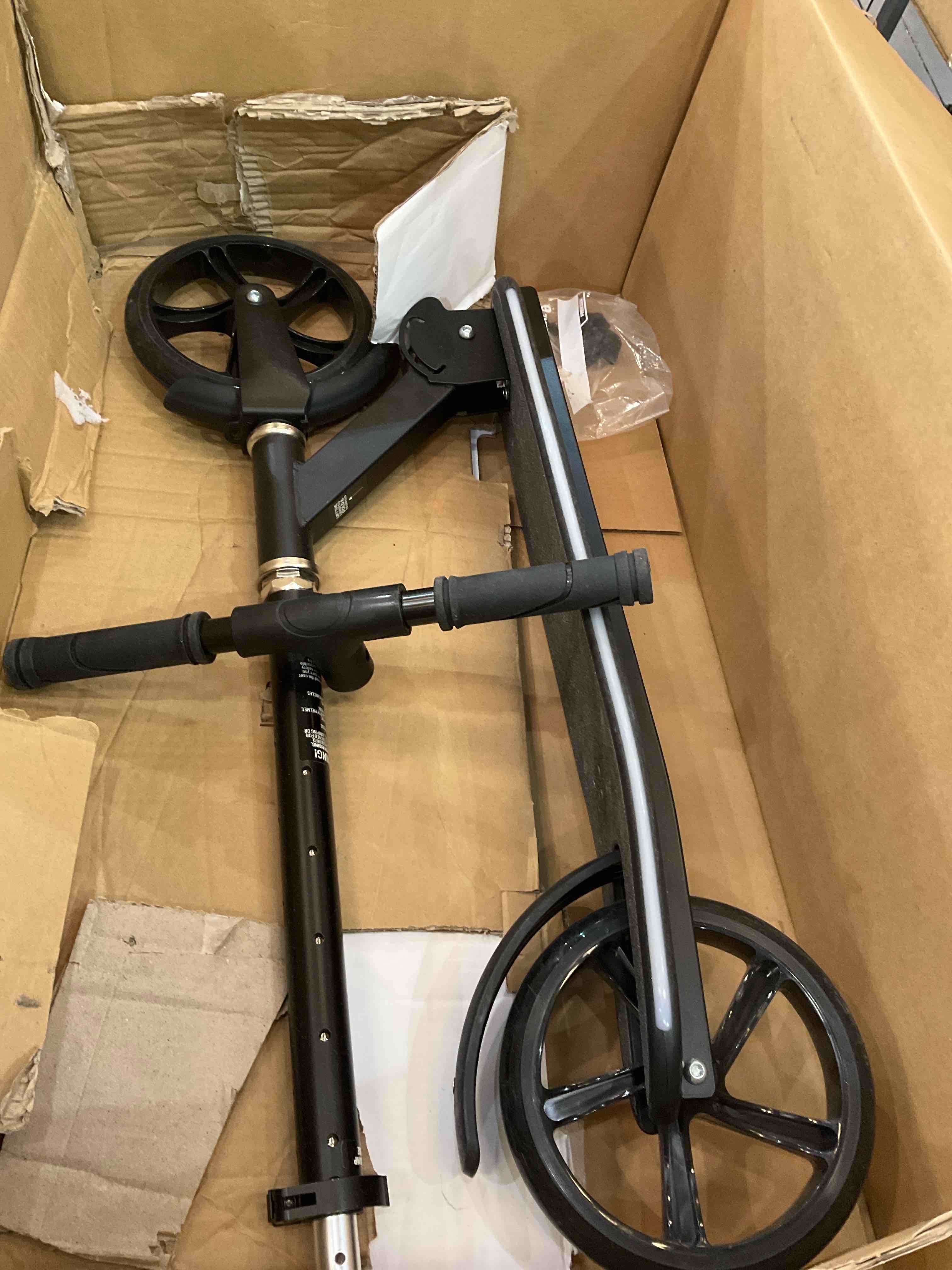 https://s3.amazonaws.com/lotting-images-prod/BargainHunt/EXS01216180_1710780009756.jpeg