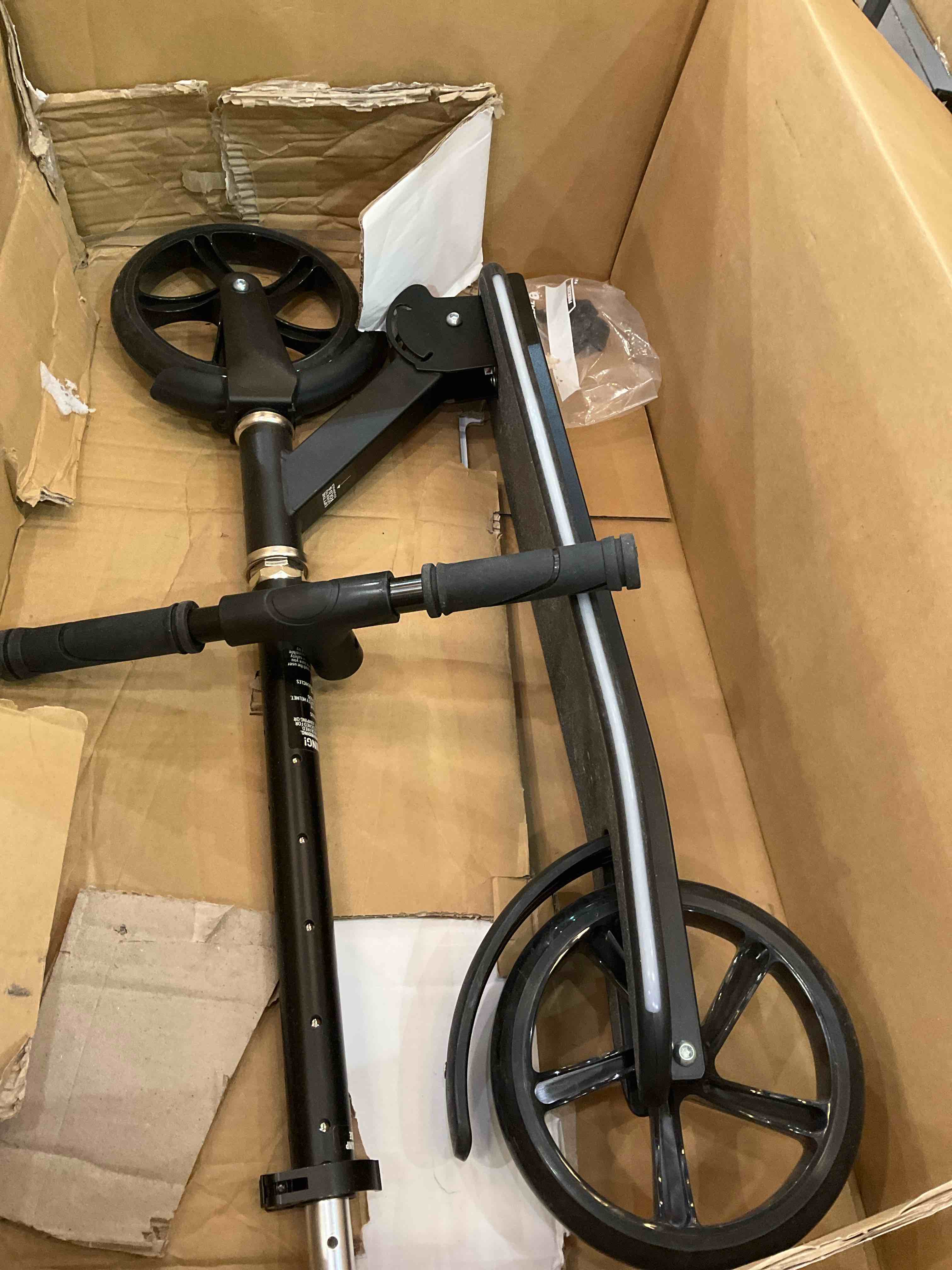 https://s3.amazonaws.com/lotting-images-prod/BargainHunt/EXS01216180_1710780011005.jpeg
