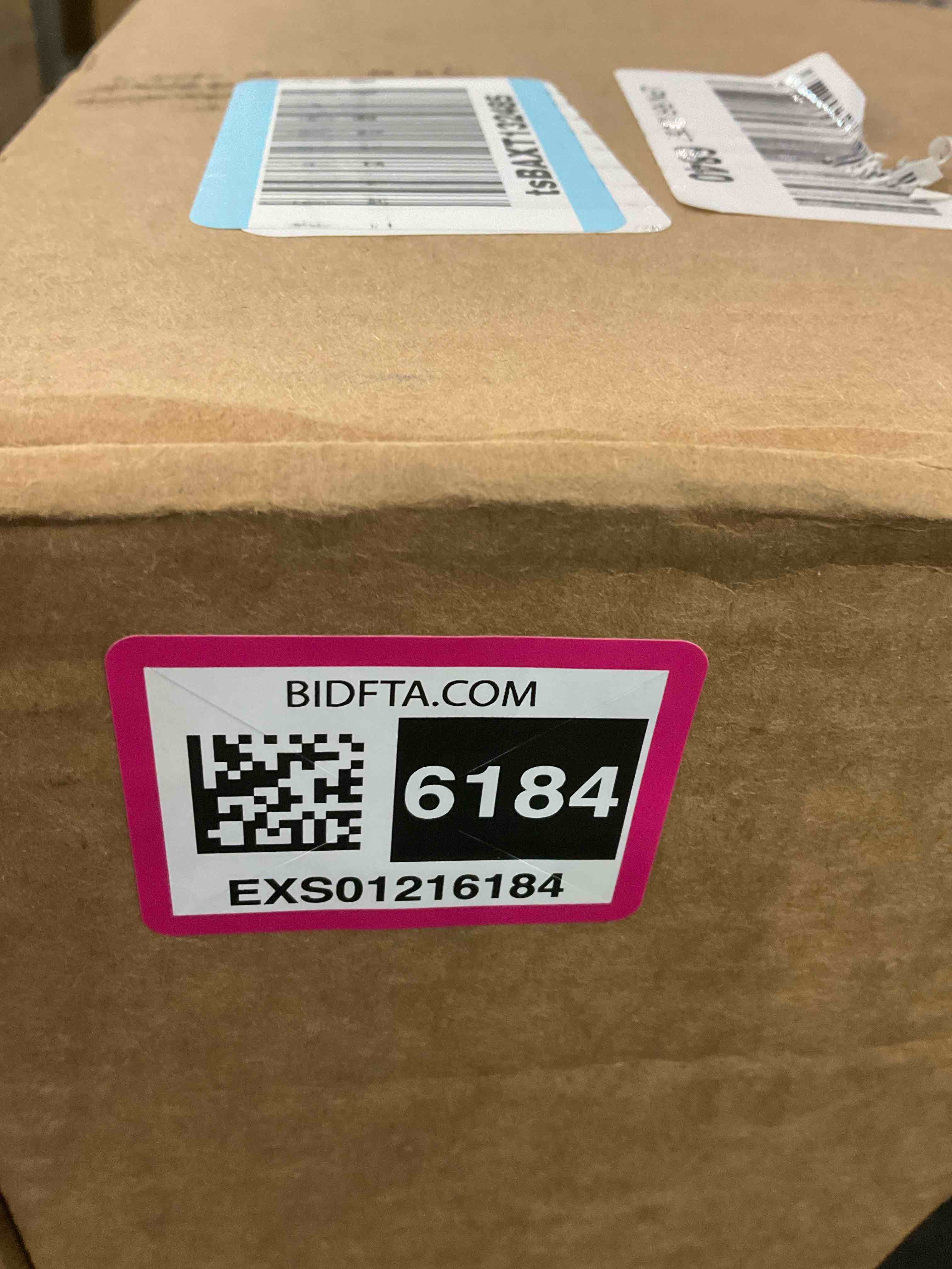 https://s3.amazonaws.com/lotting-images-prod/BargainHunt/EXS01216184_1710780507880.jpeg